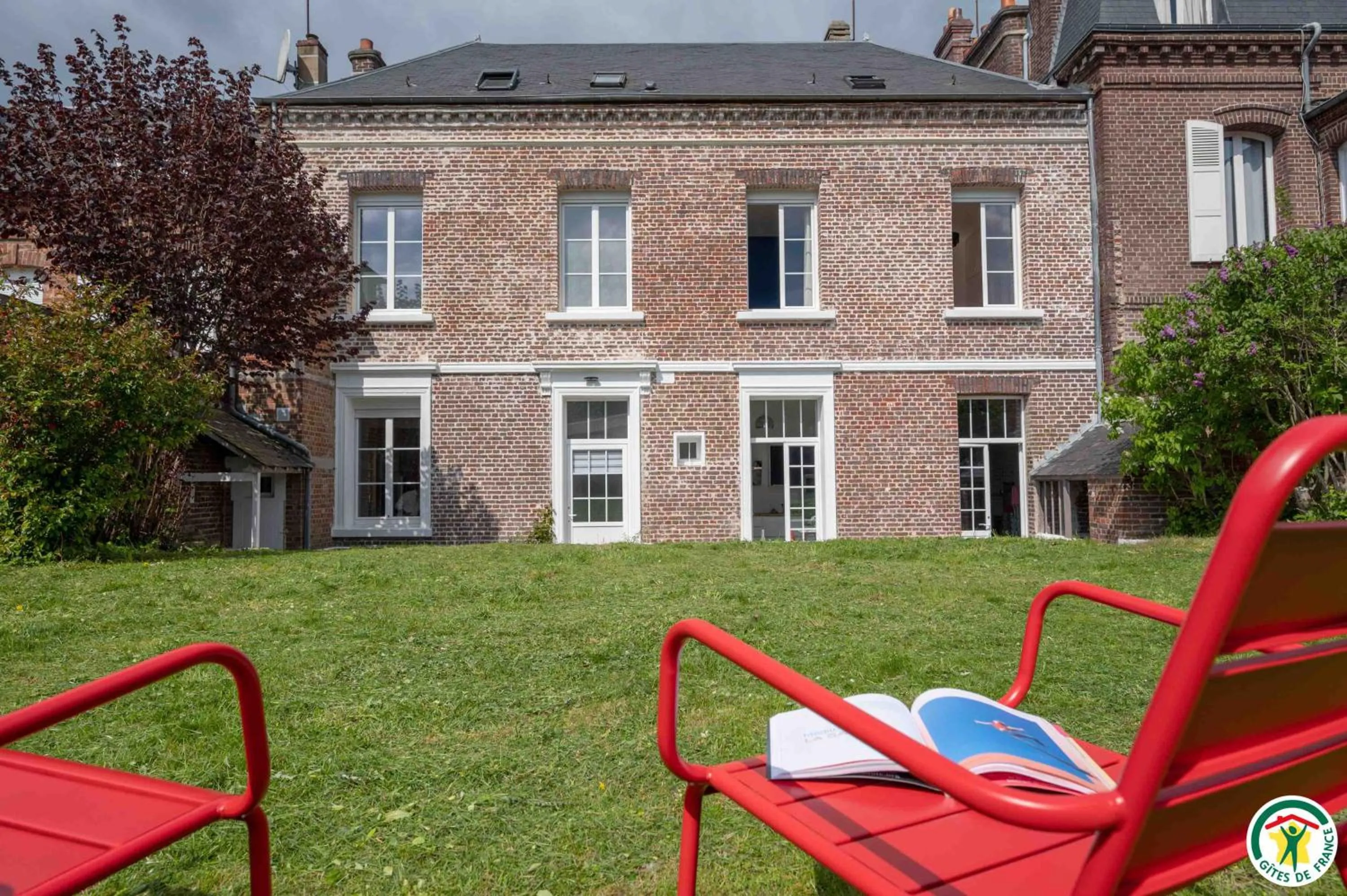 Property building in Chez Hortense