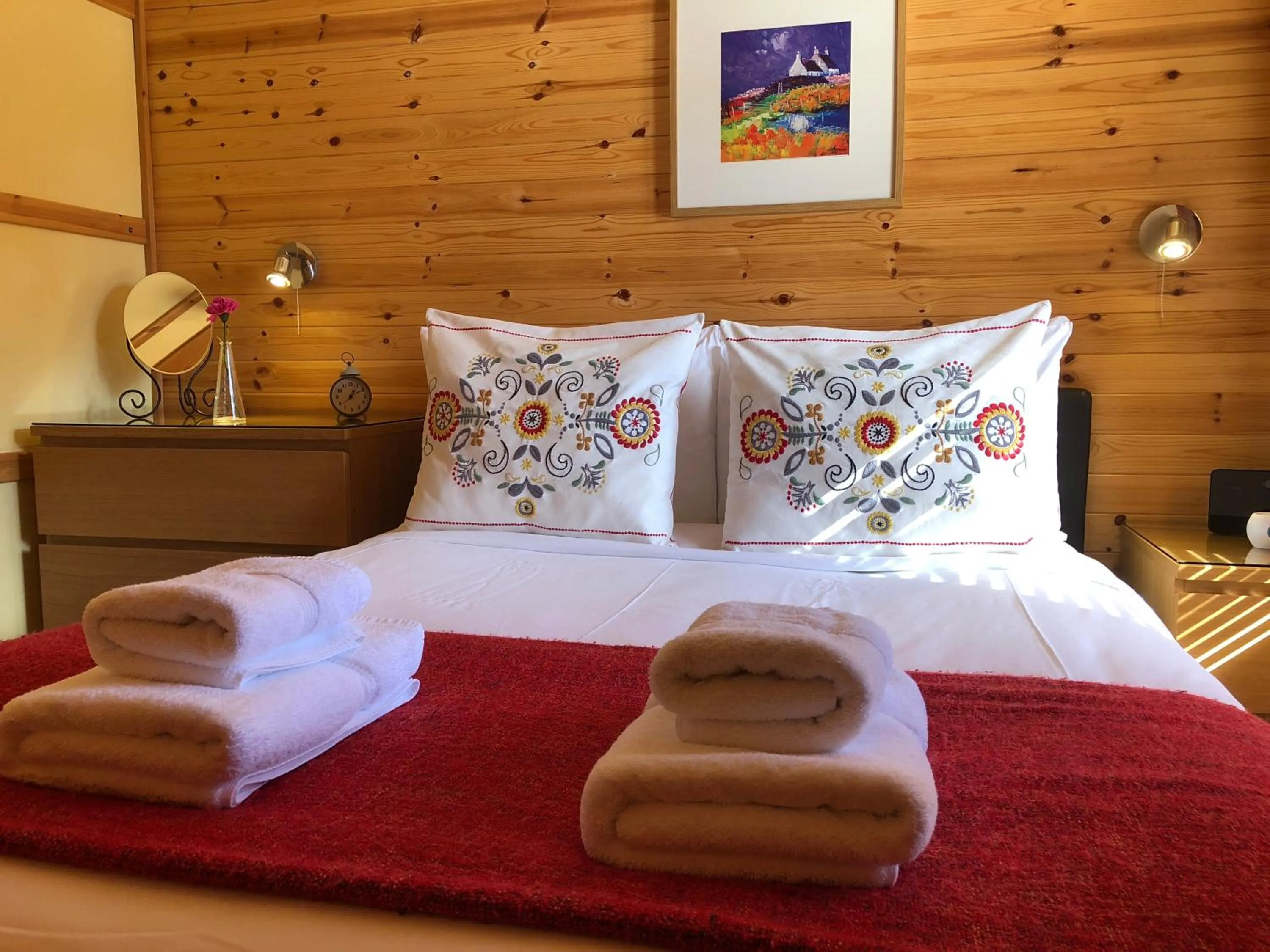 Bedroom, Bed in Rashfield Sheilings - Riverside Lodges, by Pucks Glen, Dunoon