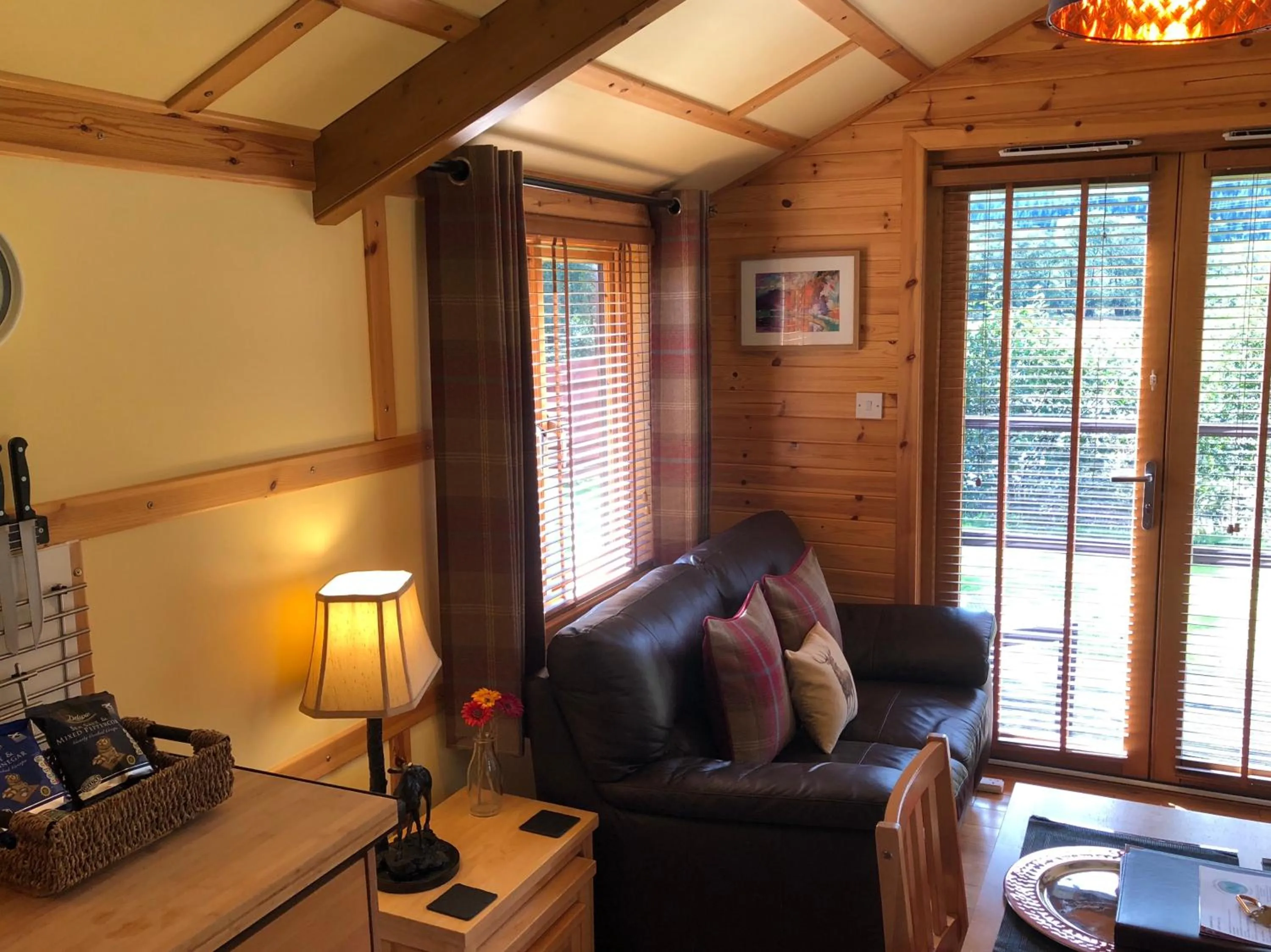 Living room in Rashfield Sheilings - Riverside Lodges, by Pucks Glen, Dunoon