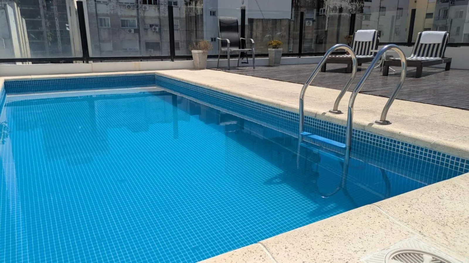 Swimming pool in Arenales Suites