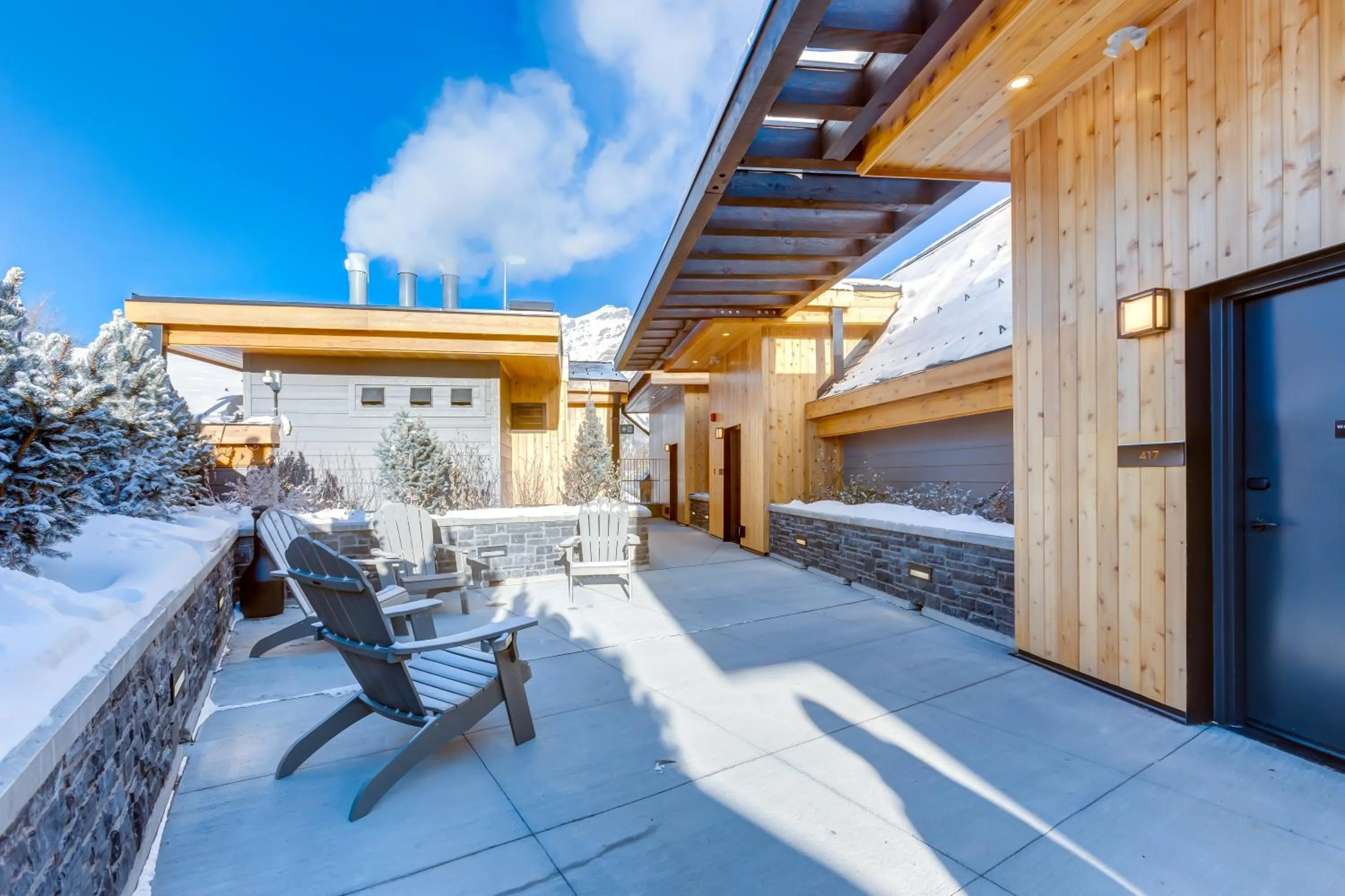 Peaks Hotel and Suites