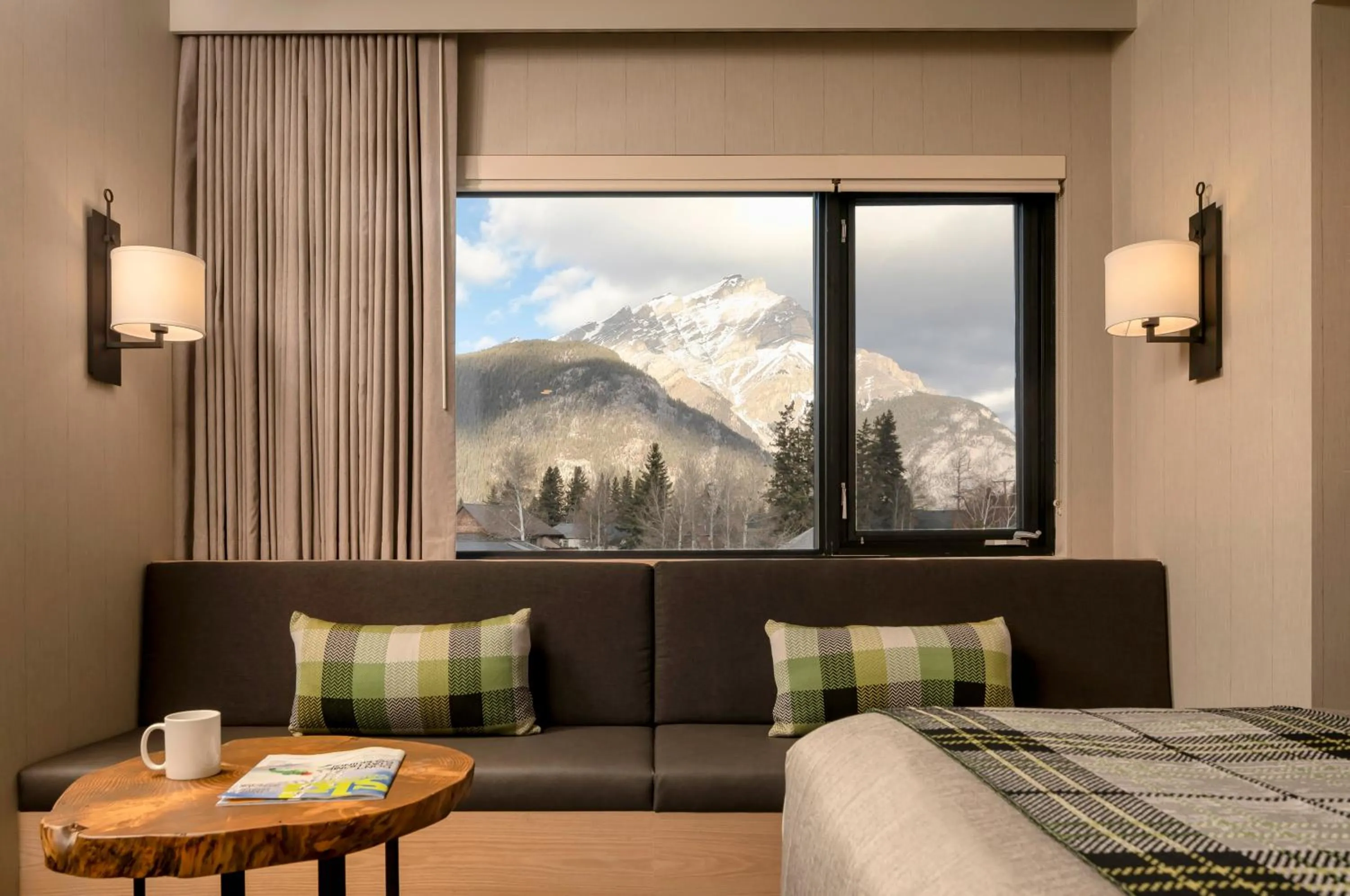 Peaks Hotel and Suites