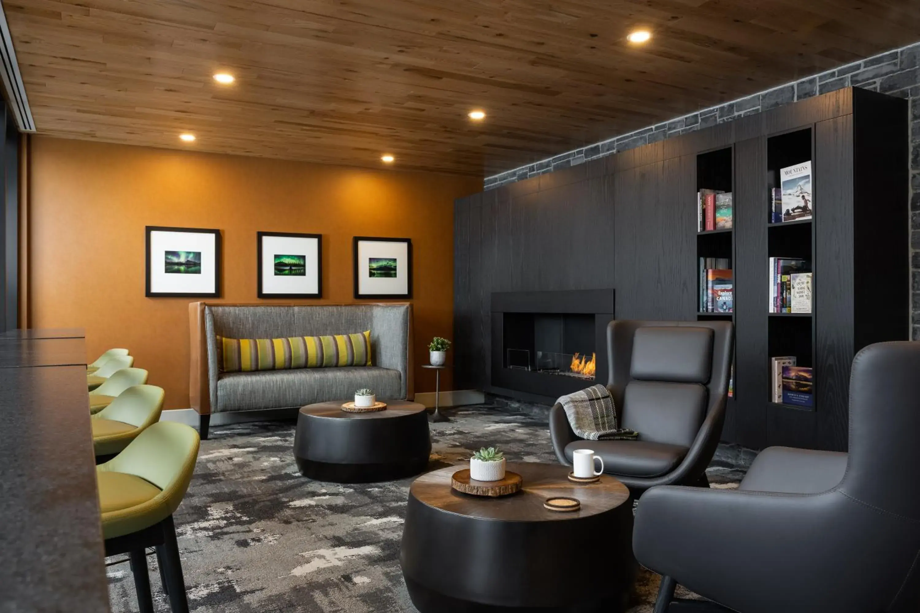 Lobby or reception in Peaks Hotel and Suites Lobby or reception in Peaks Hotel and Suites