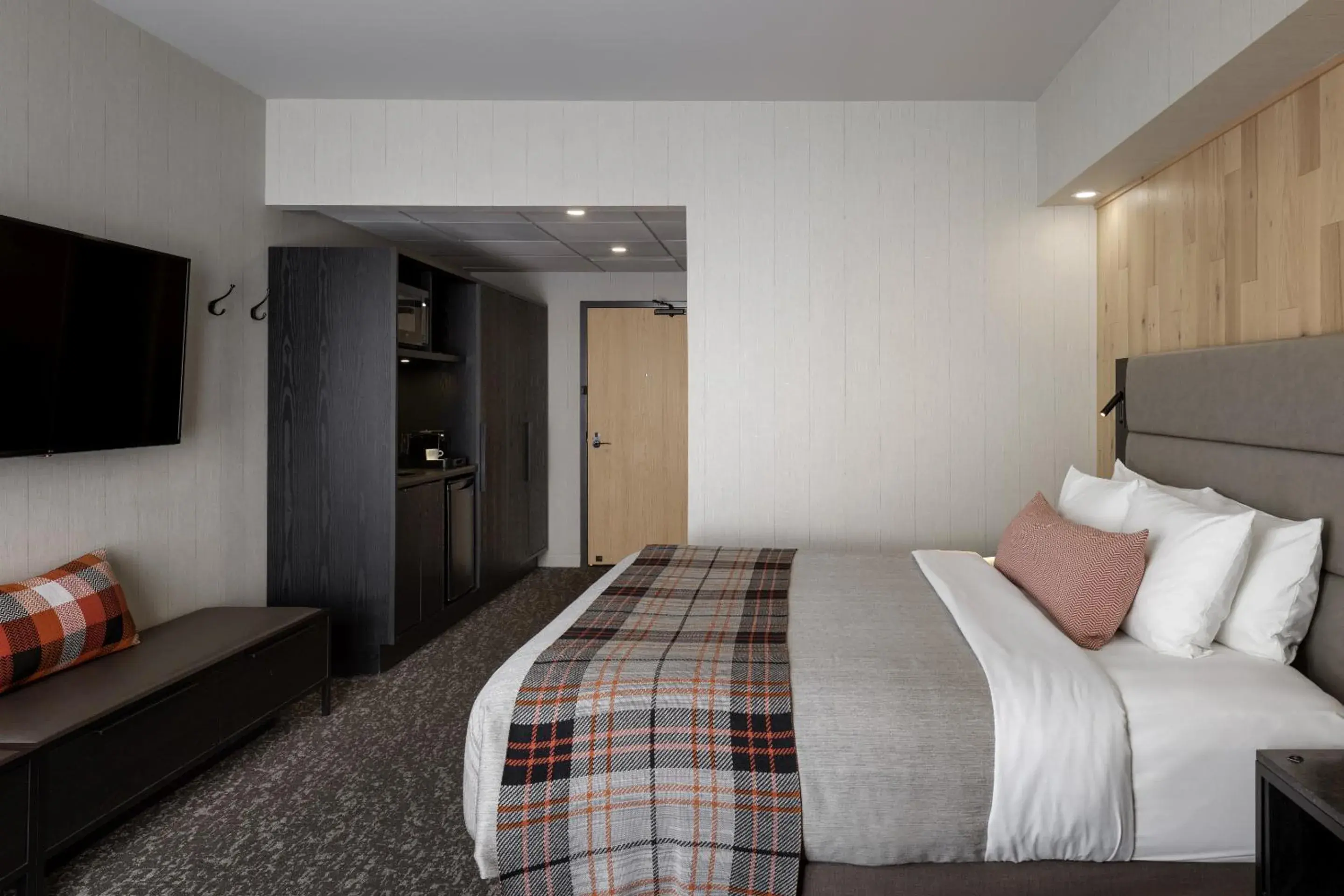 Bed in Peaks Hotel and Suites Bed in Peaks Hotel and Suites