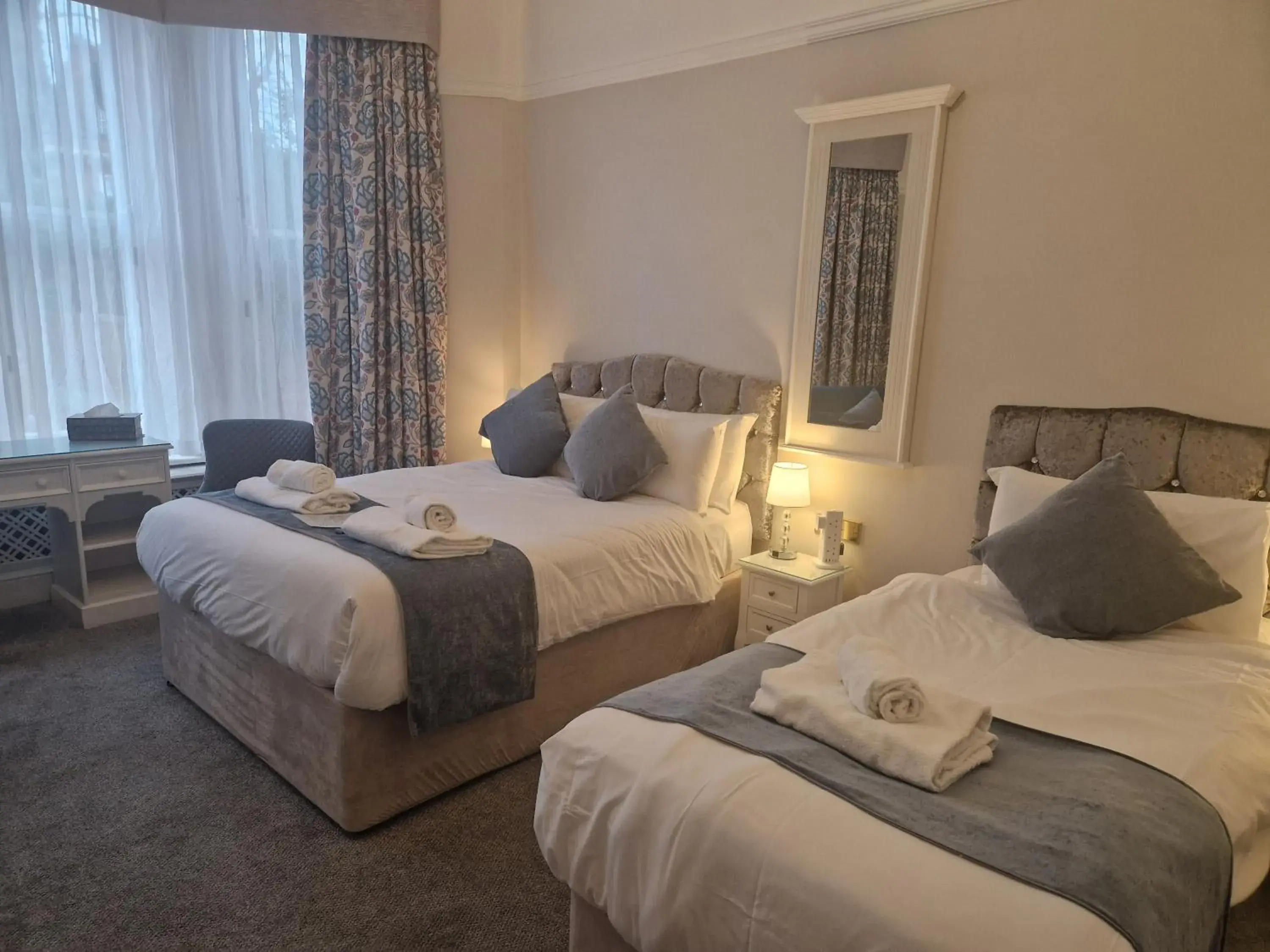 Deluxe Family Room in St Margaret's Hotel Deluxe Family Room in St Margaret's Hotel