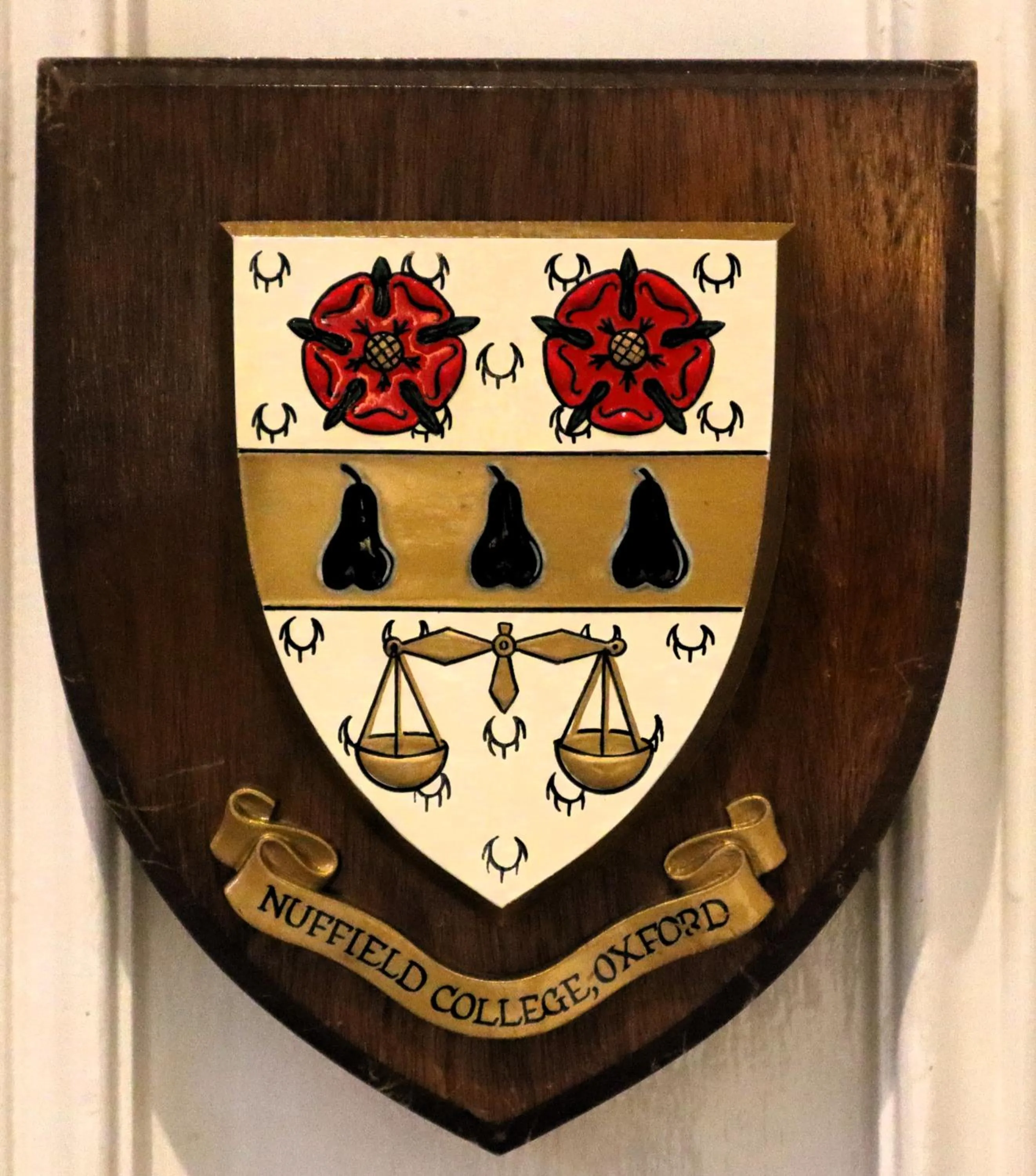 Logo/Certificate/Sign in St Margaret's Hotel