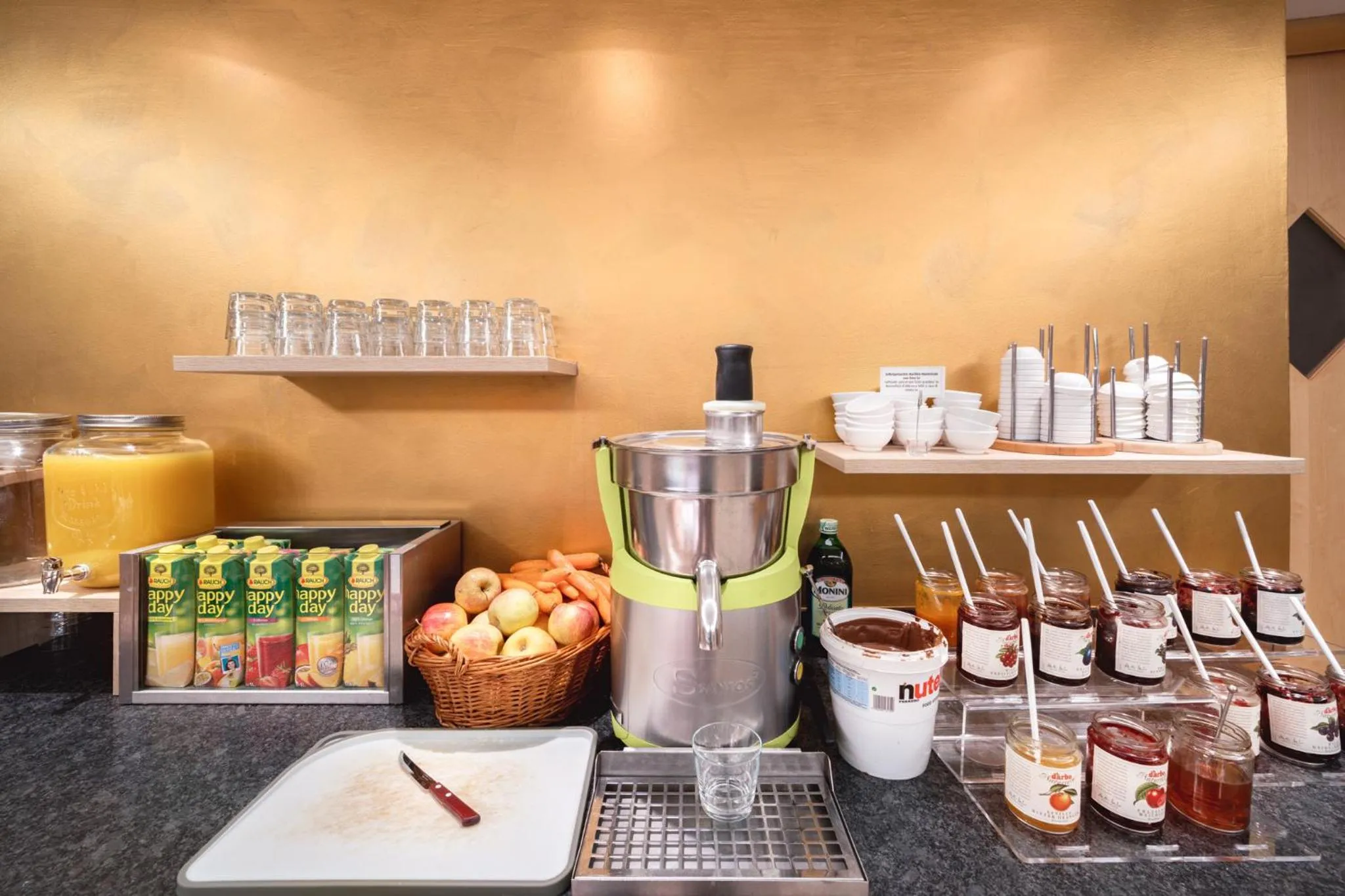 Buffet breakfast in Alpen Adria Hotel & Spa