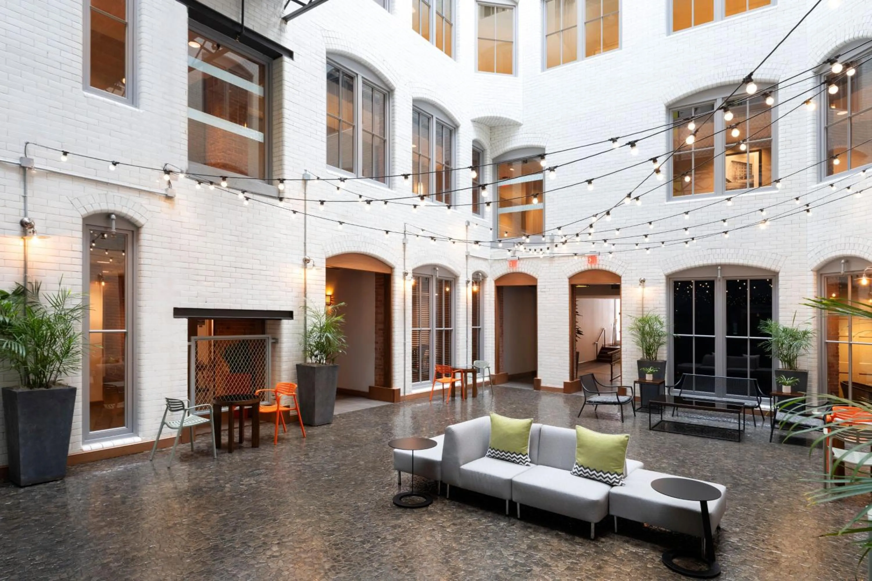 Large One-Bedroom Corner Suite in Residence Inn by Marriott Boston Downtown Seaport