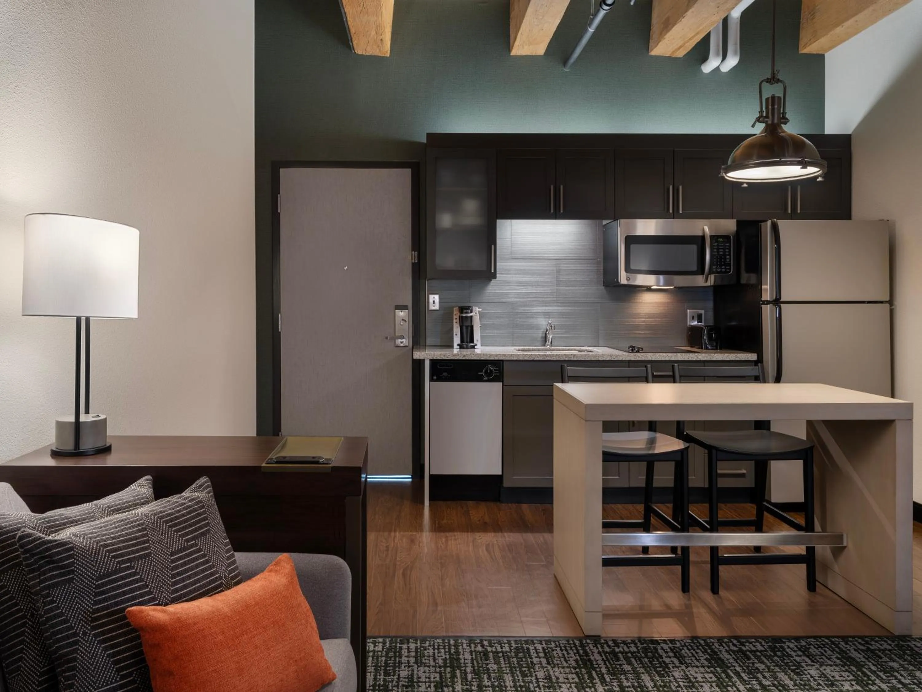 Kitchen or kitchenette in Residence Inn by Marriott Boston Downtown Seaport