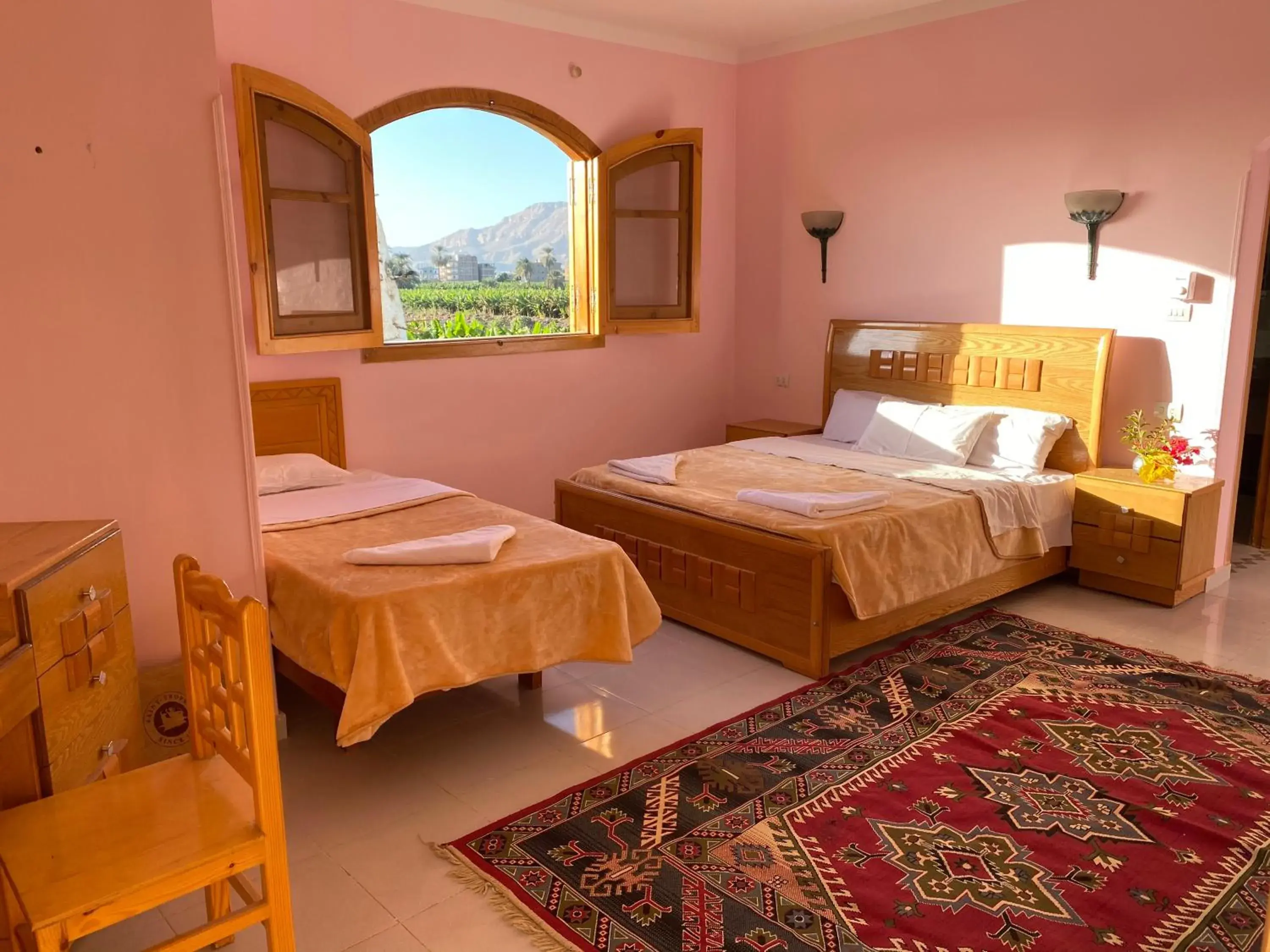 Triple Room - single occupancy in Elsanosy Family Guest House - Luxor Triple Room - single occupancy in Elsanosy Family Guest House - Luxor