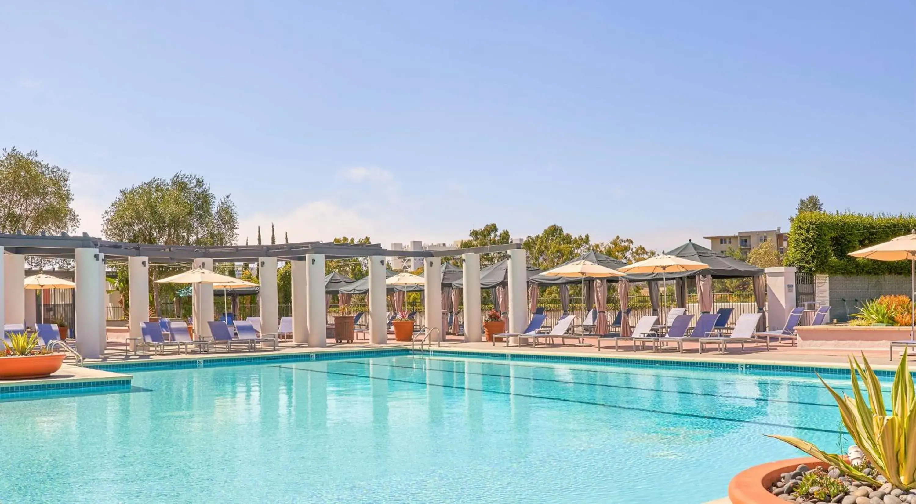 Swimming pool in Hyatt Regency La Jolla at Aventine Swimming pool in Hyatt Regency La Jolla at Aventine