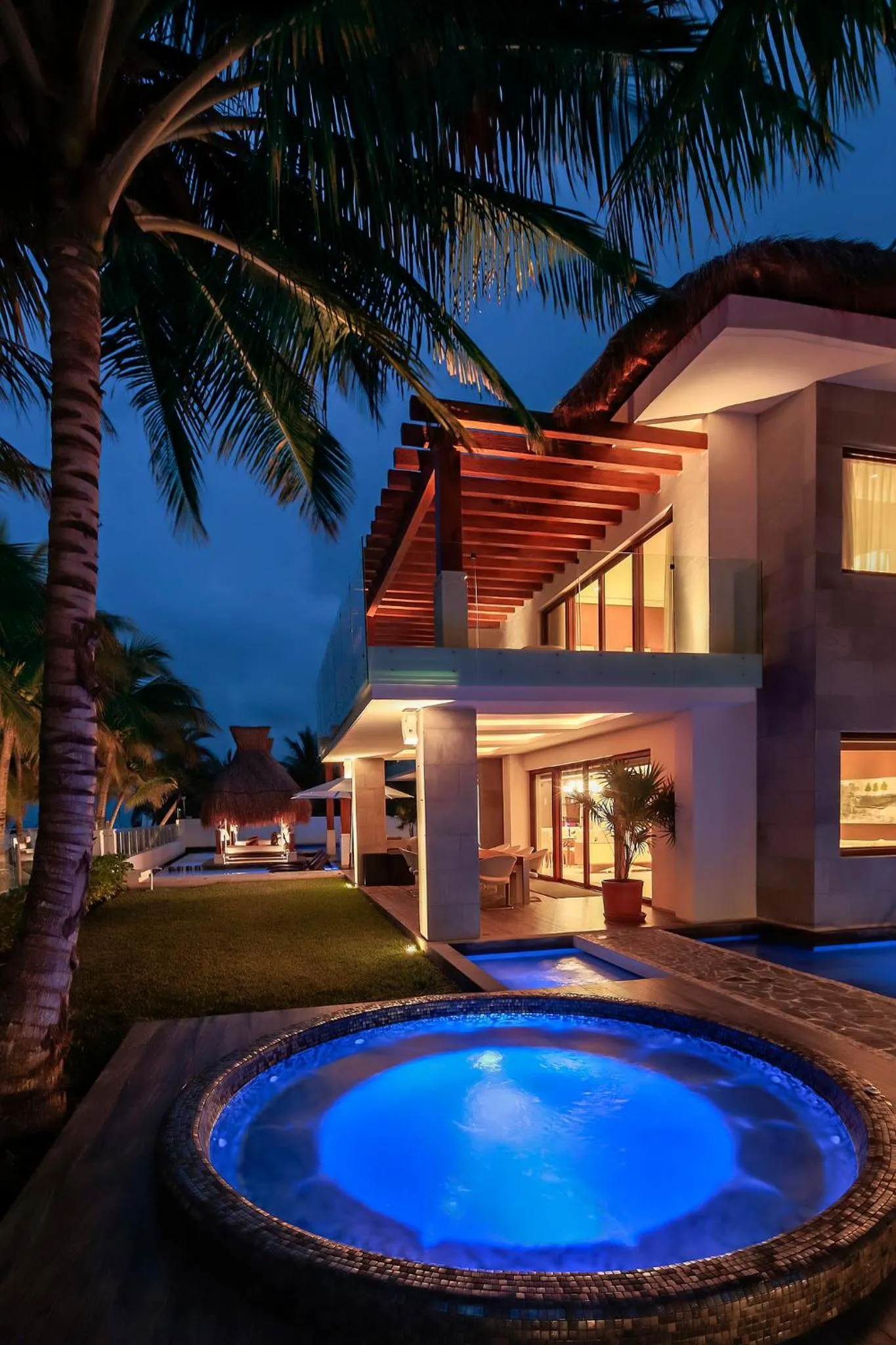 Swimming pool in Azul Villa Esmeralda - Gourmet All Inclusive by Karisma