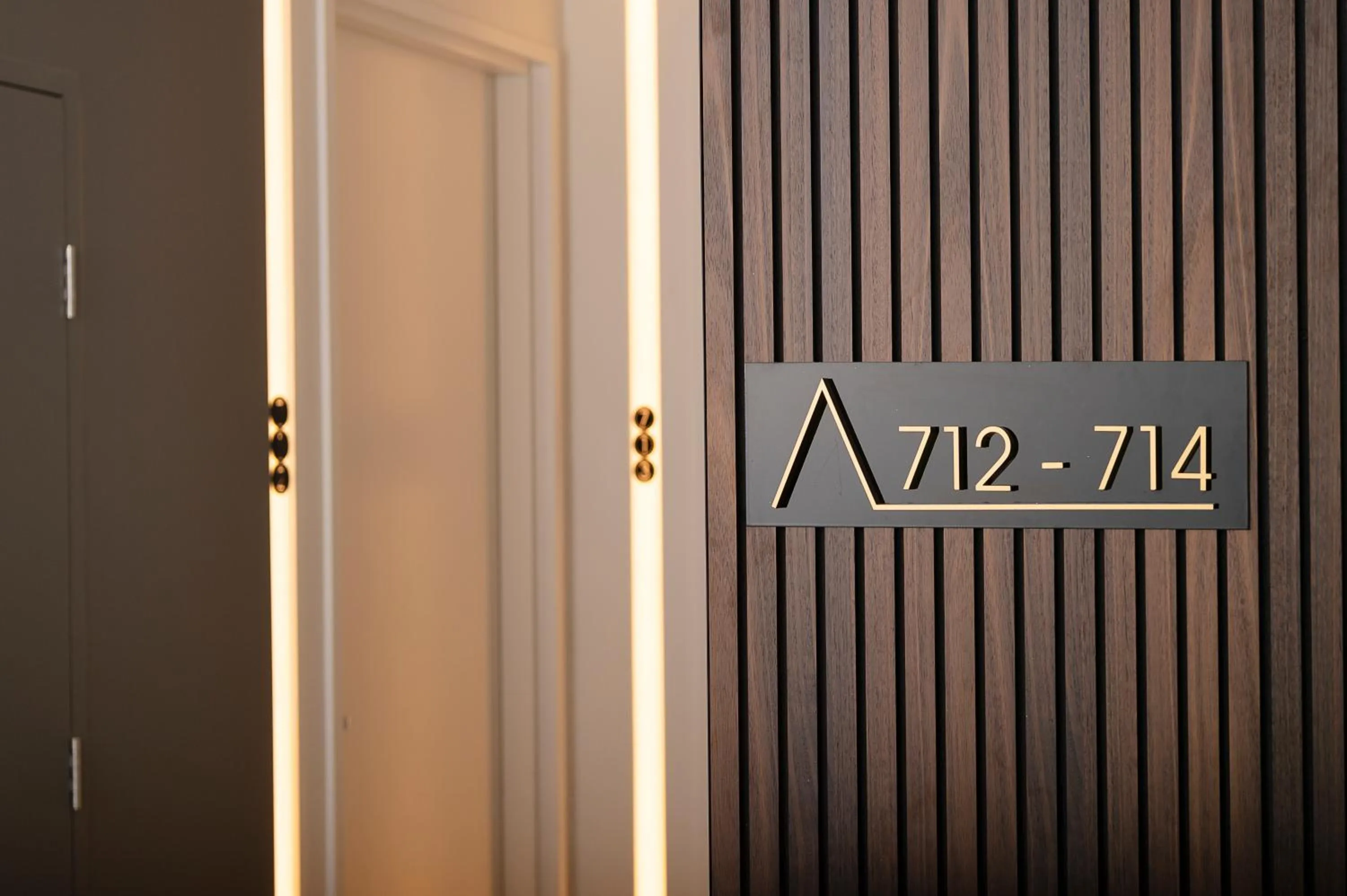 Property building in Oaks R Suites Geelong