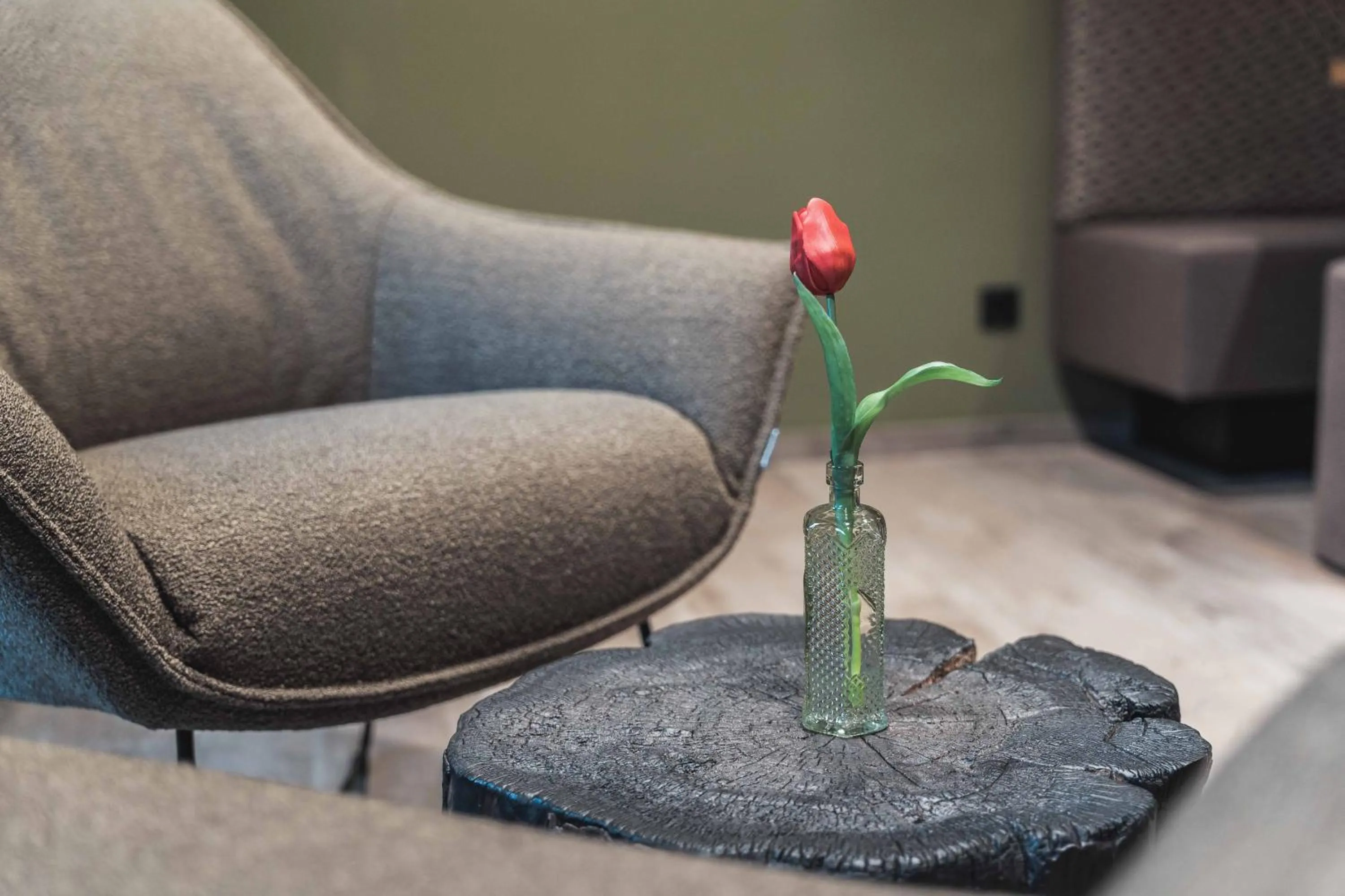 Seating area in BinderS Budget City-Mountain Hotel