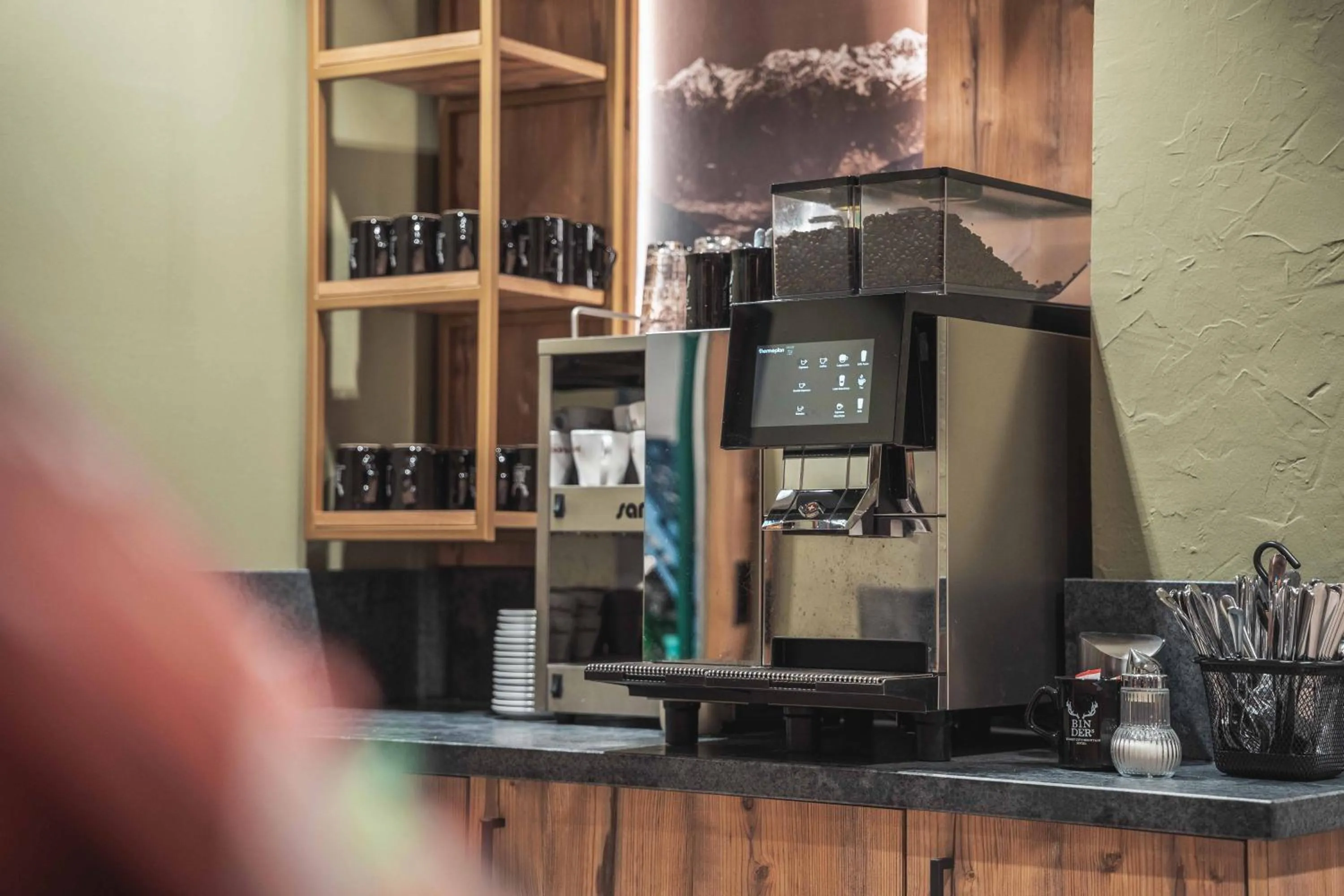 Breakfast in BinderS Budget City-Mountain Hotel