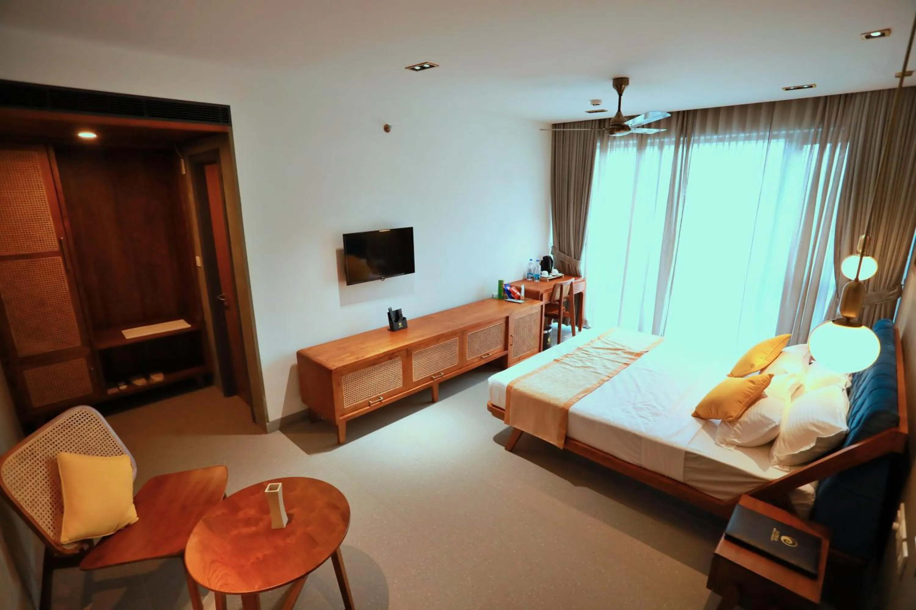 TV and multimedia, Bed in E.05 City Inn