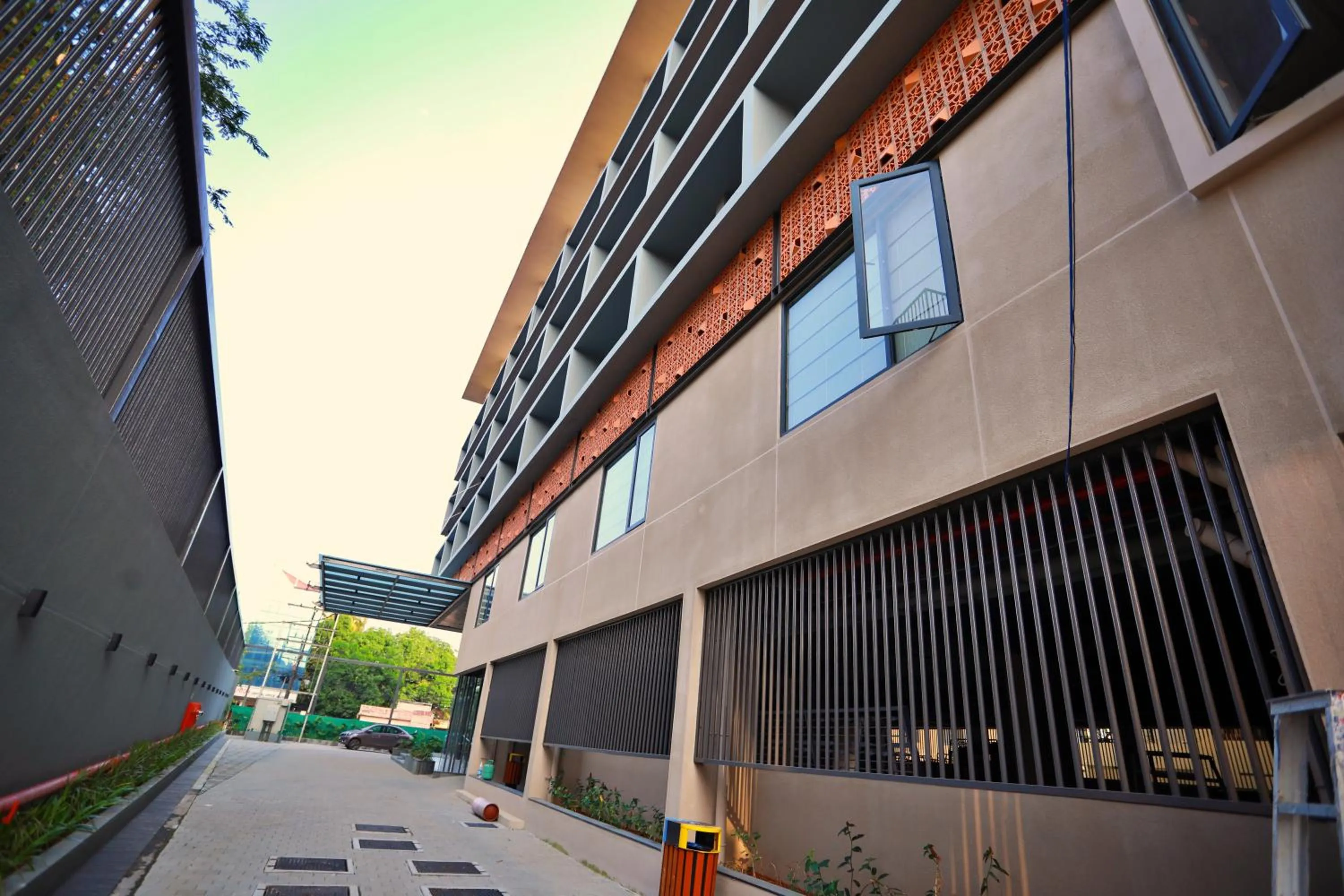 Property building in E.05 City Inn