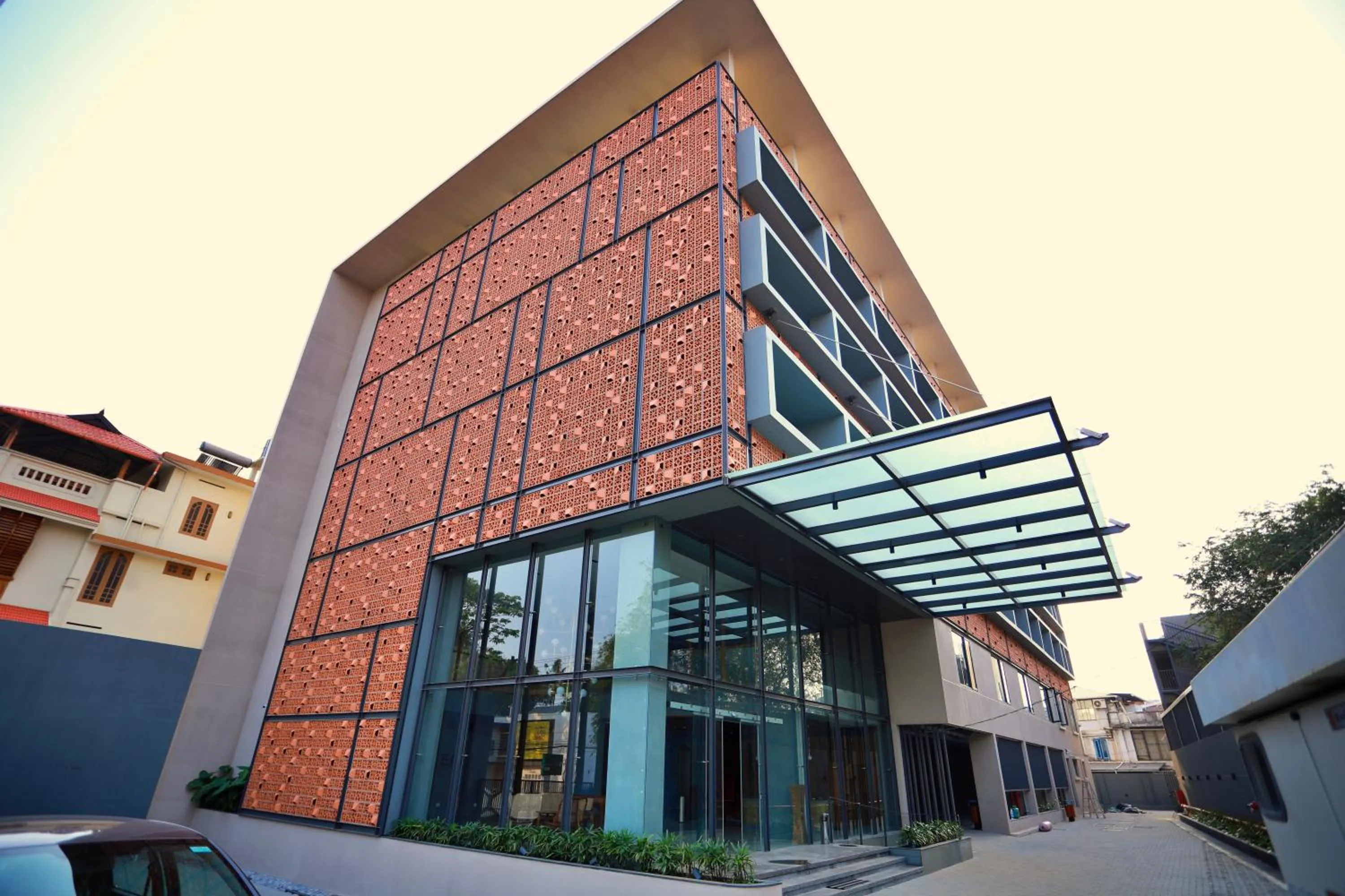 Property building in E.05 City Inn