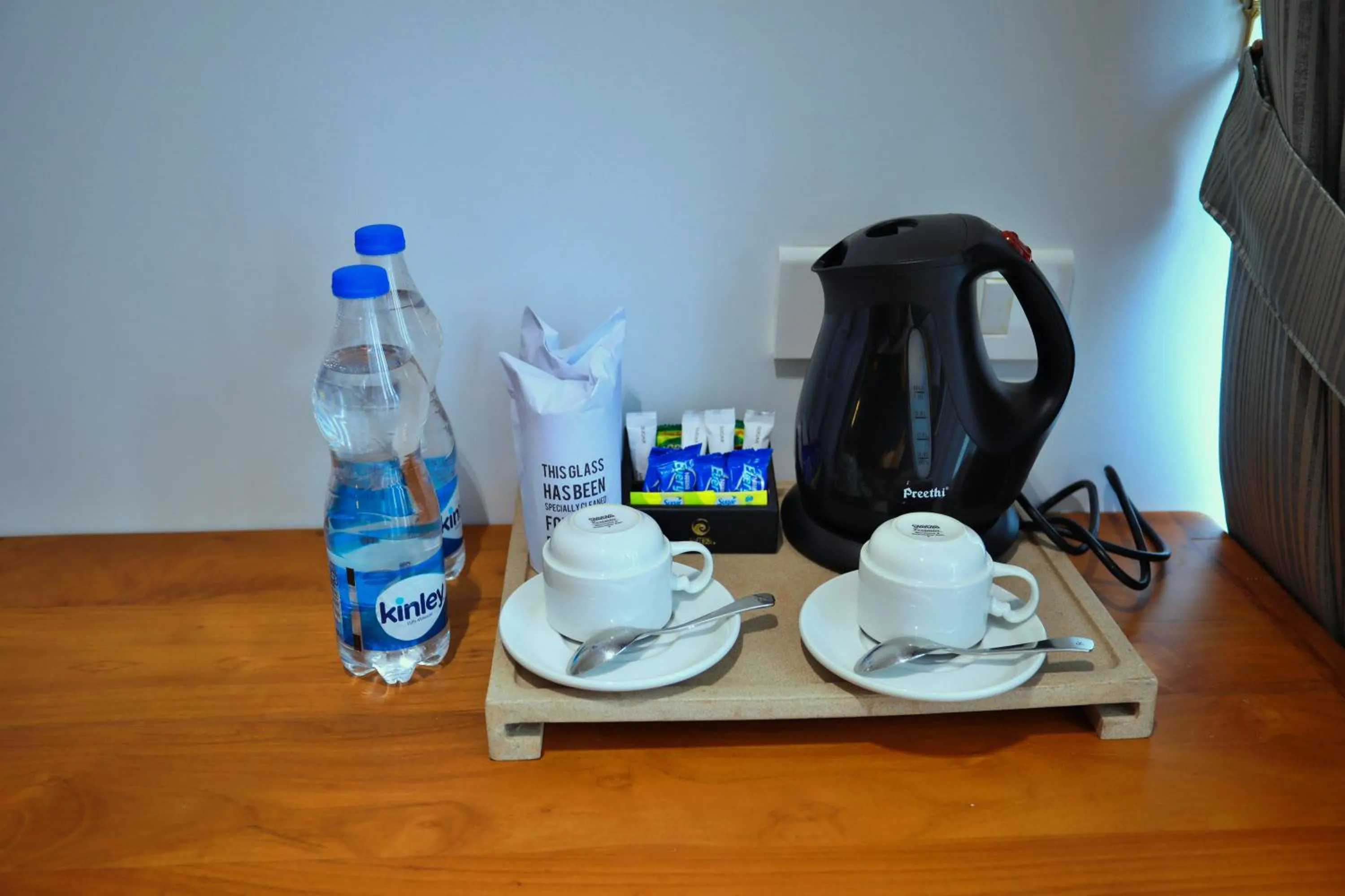 Coffee/tea facilities in E.05 City Inn
