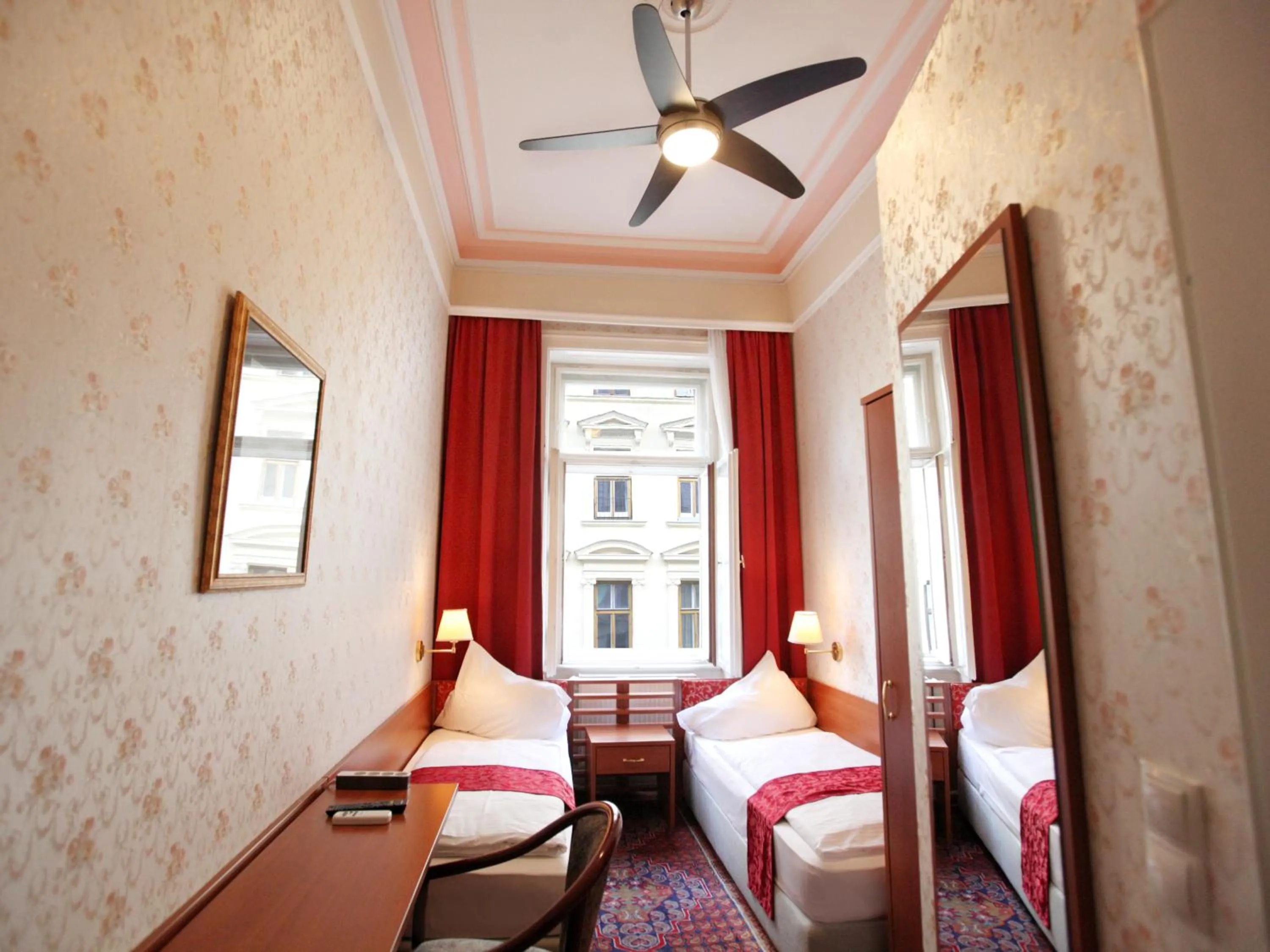 Bed in HPA Hotel Andreas