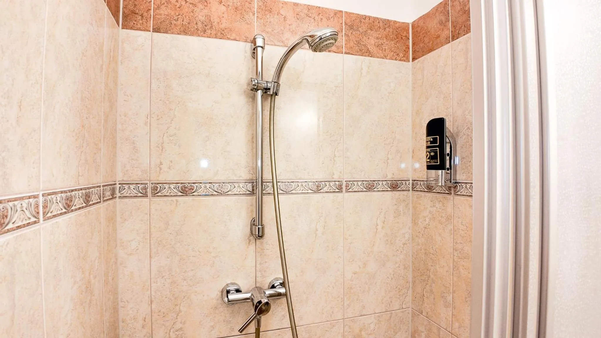 Shower in HPA Hotel Andreas