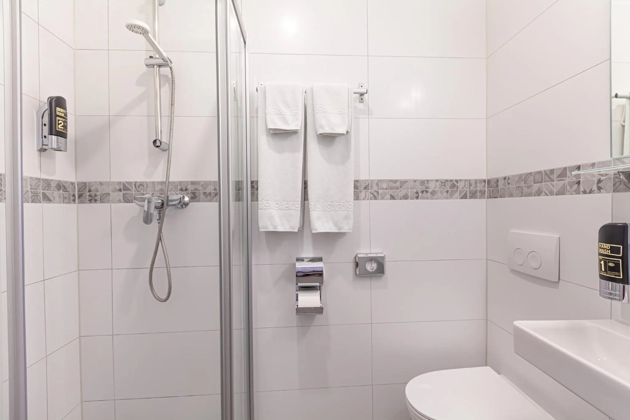 Shower in HPA Hotel Andreas