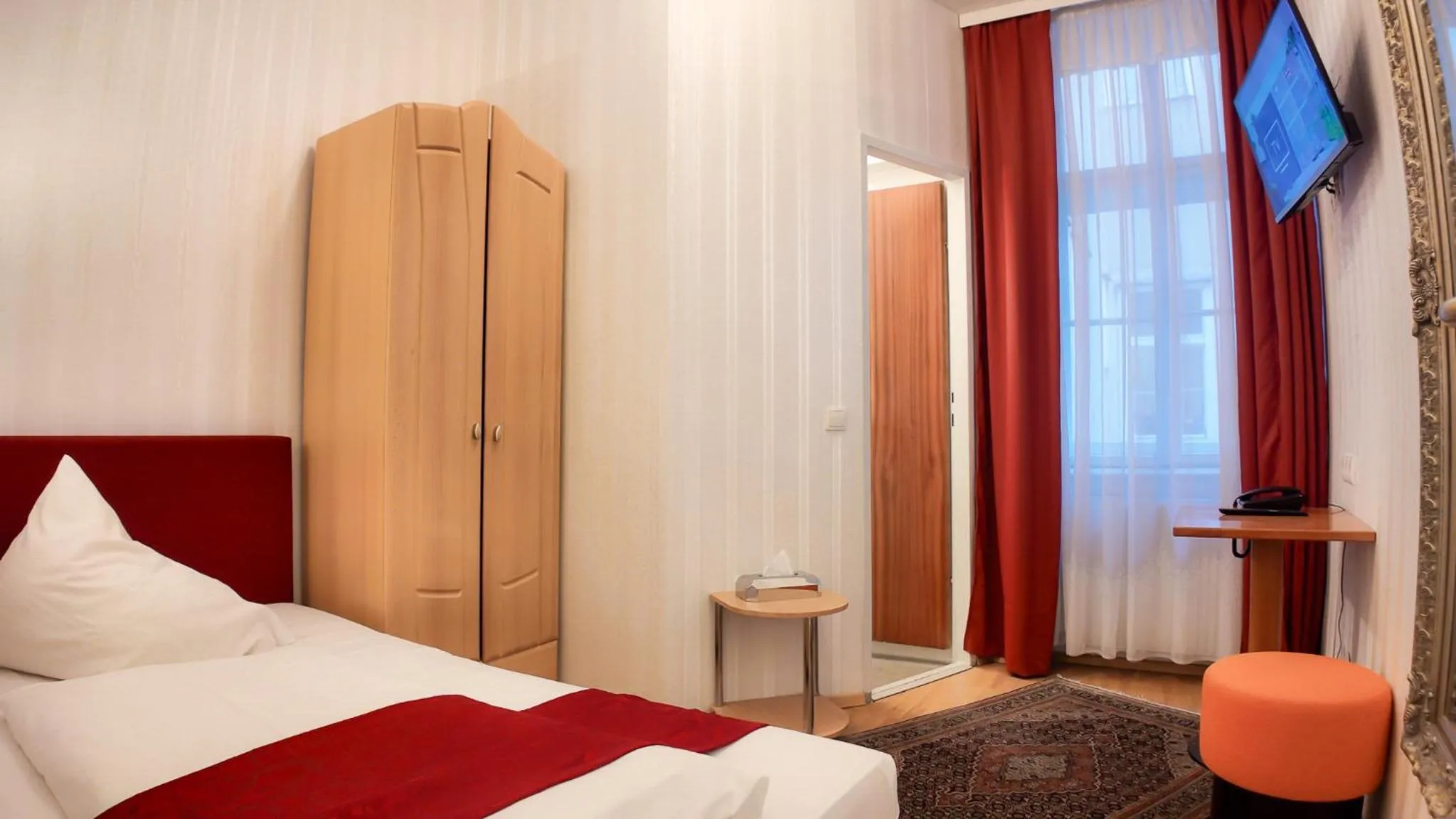 Bed in HPA Hotel Andreas