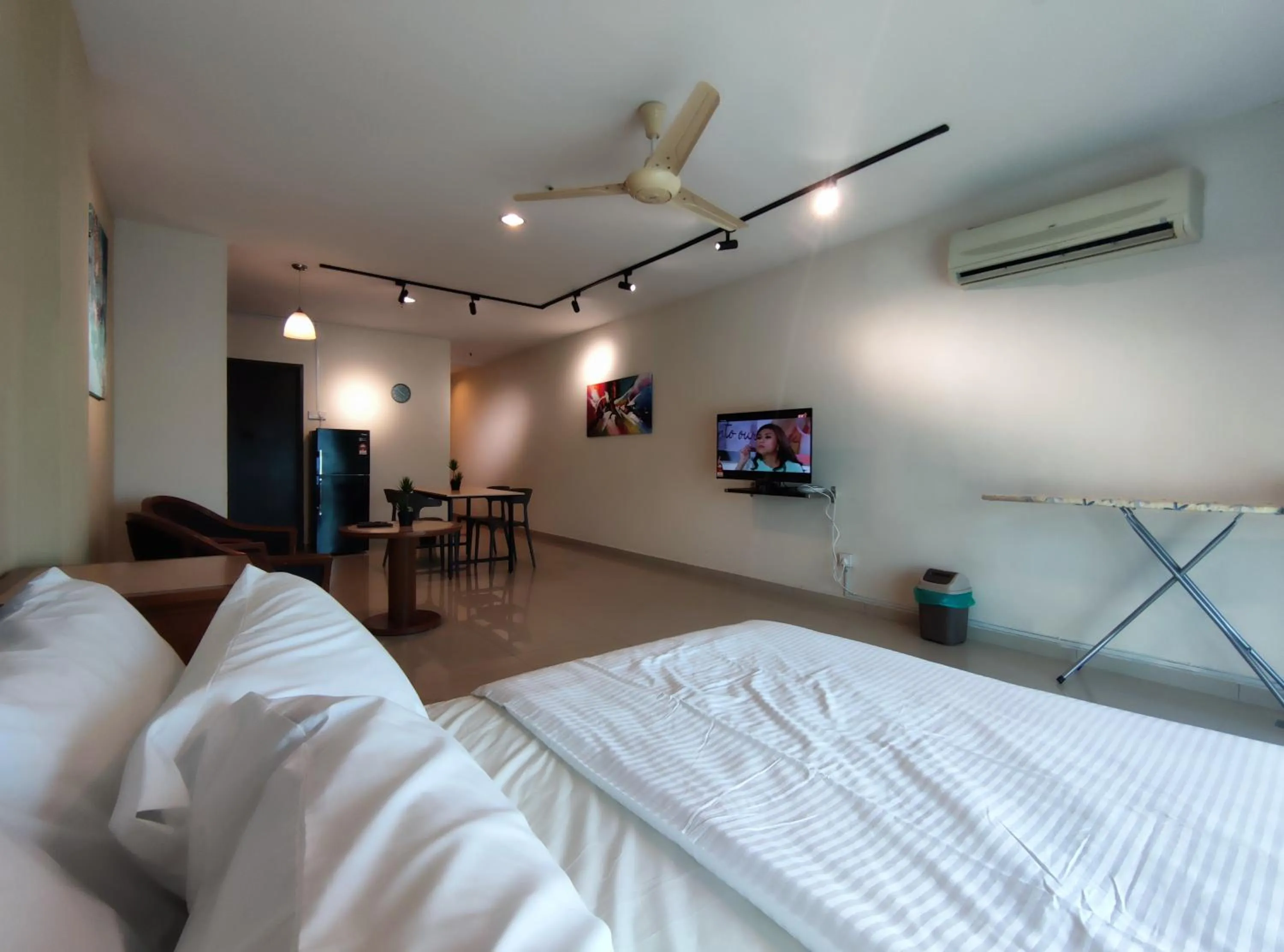 Marina Island Lumut Homestay by Goopro