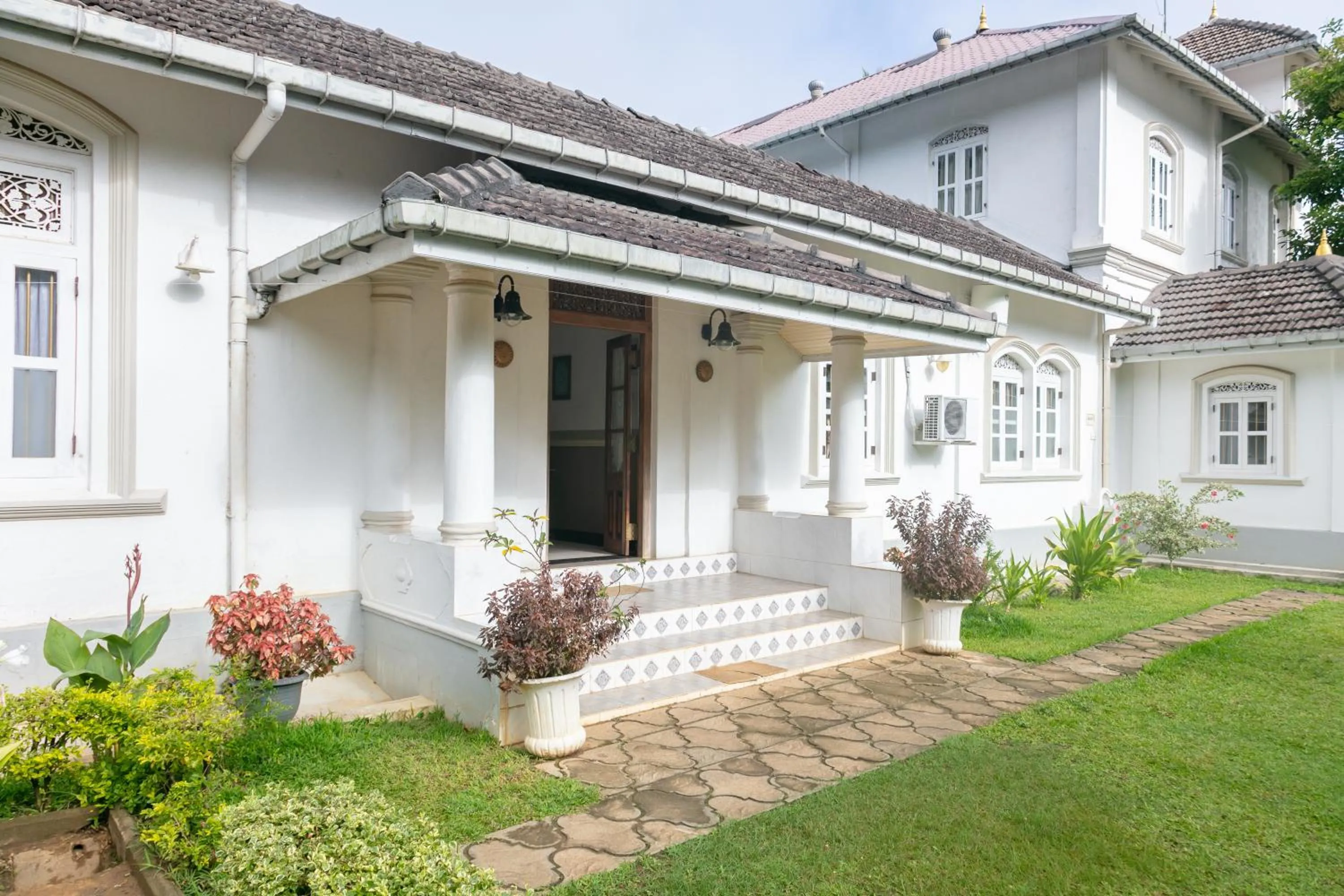 Property building in Manor House-Kandy