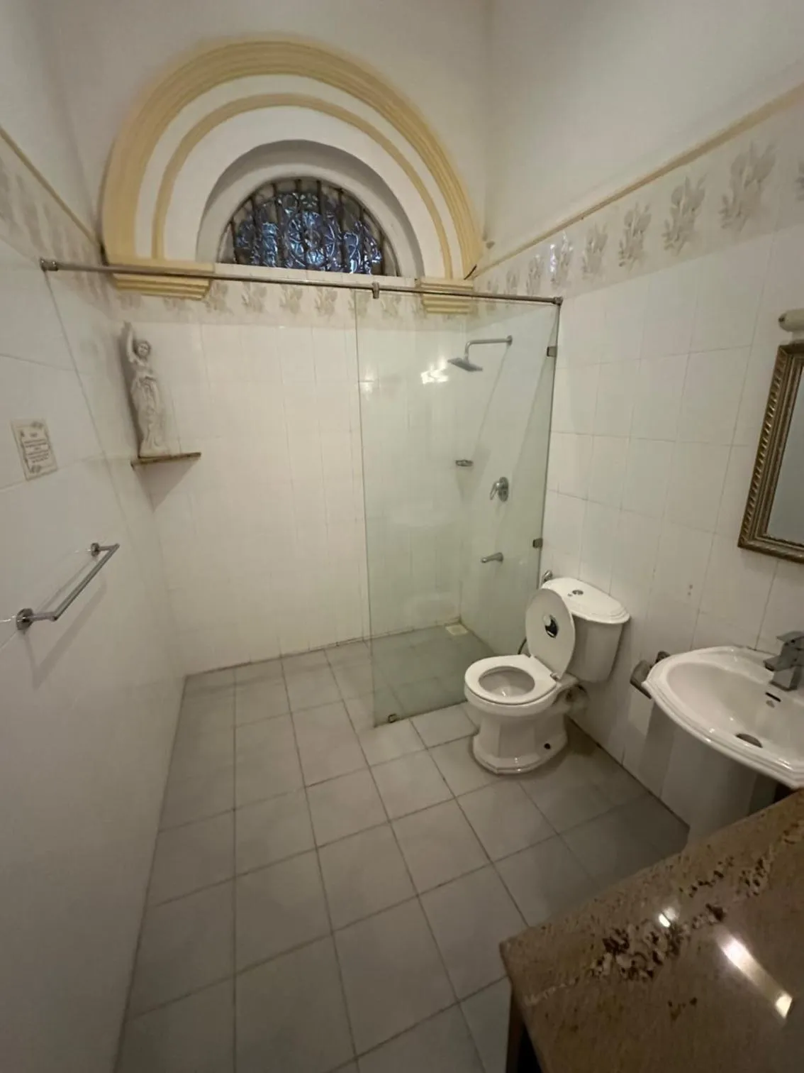 Bathroom in Manor House-Kandy