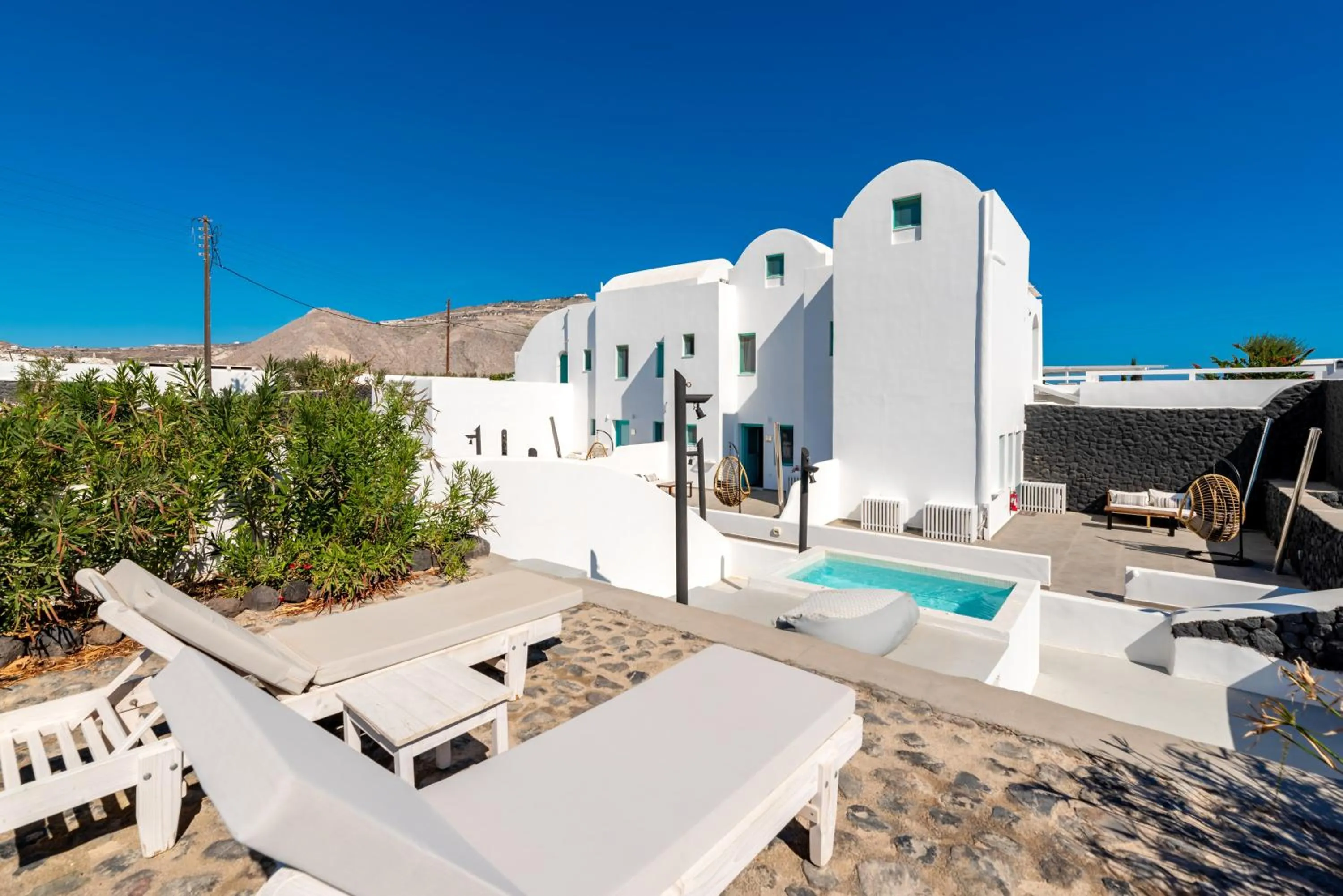 Property building in Santa Irina Luxury Sunny Lofts