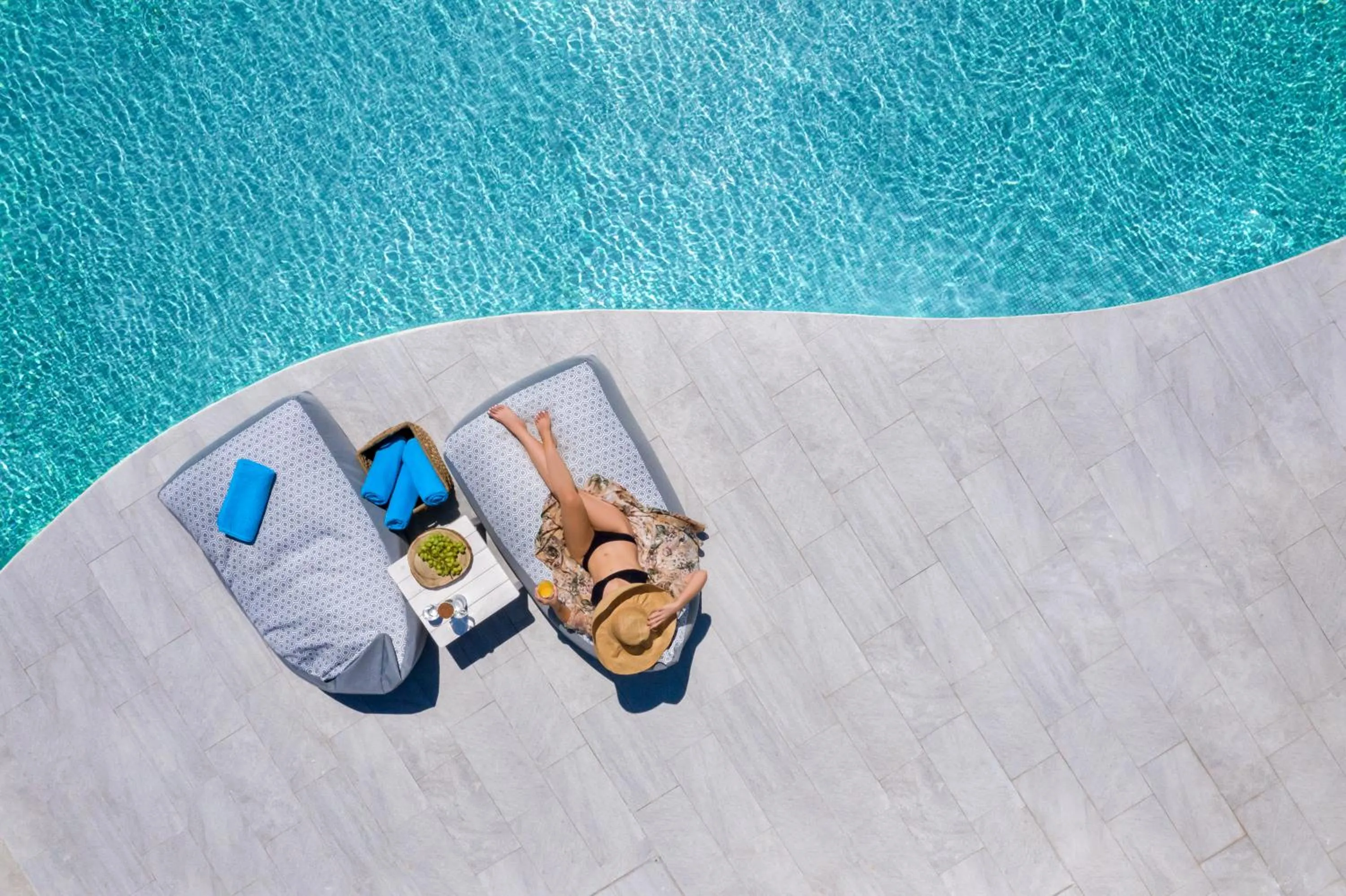 Swimming pool in Santa Irina Luxury Sunny Lofts