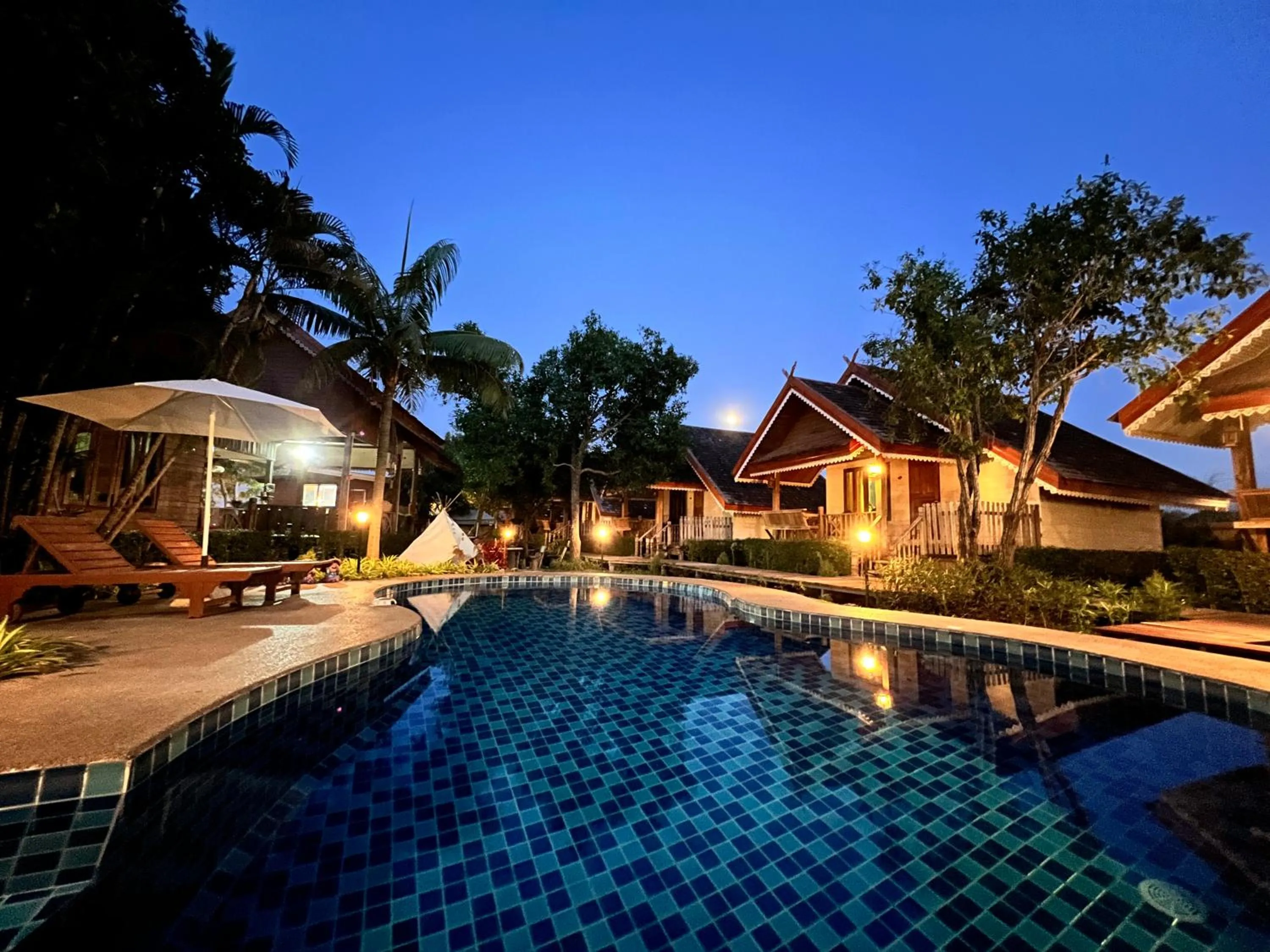 Night in Siri Lagoona Resort