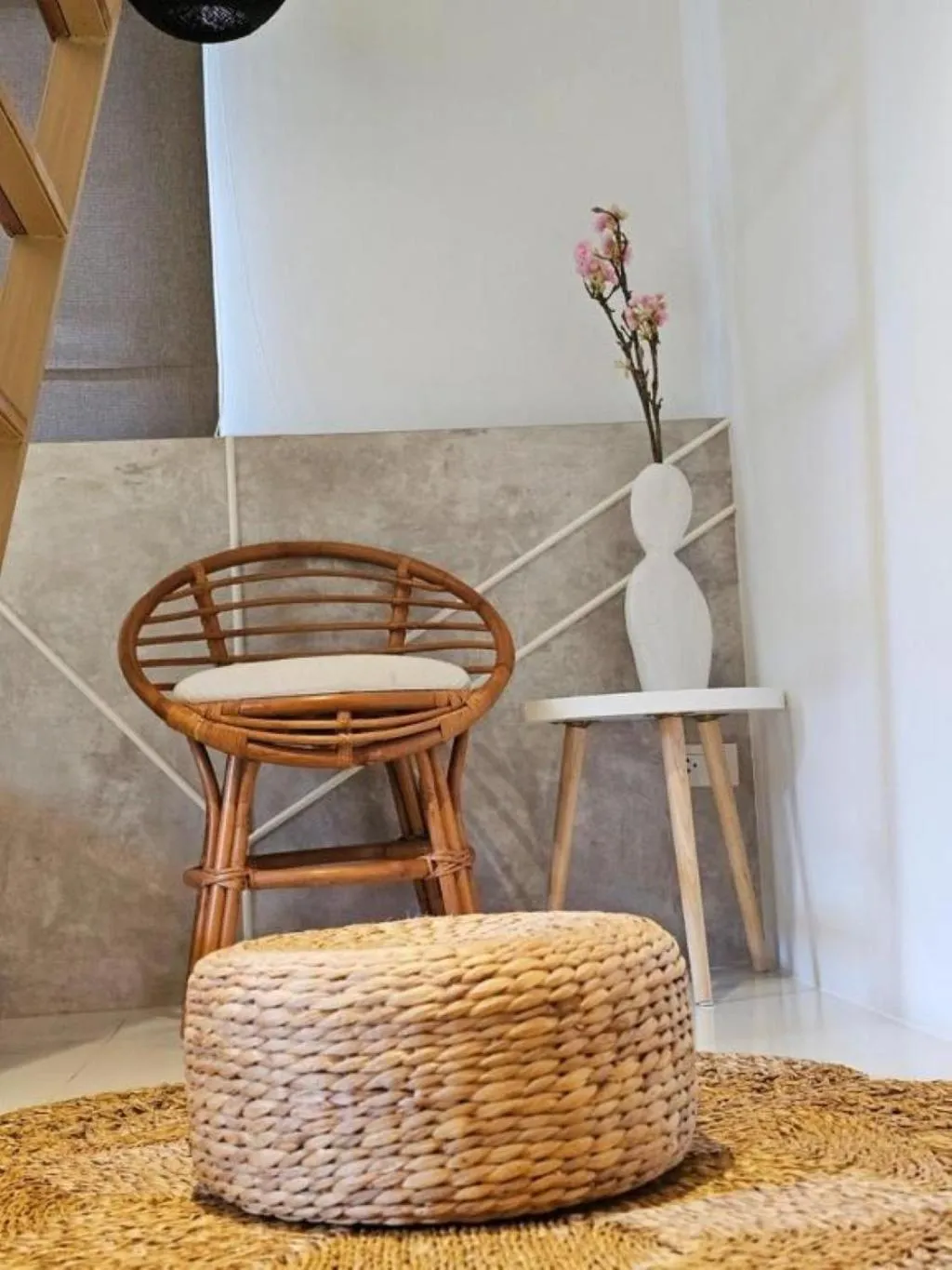 Area and facilities in Siri Lagoona Resort