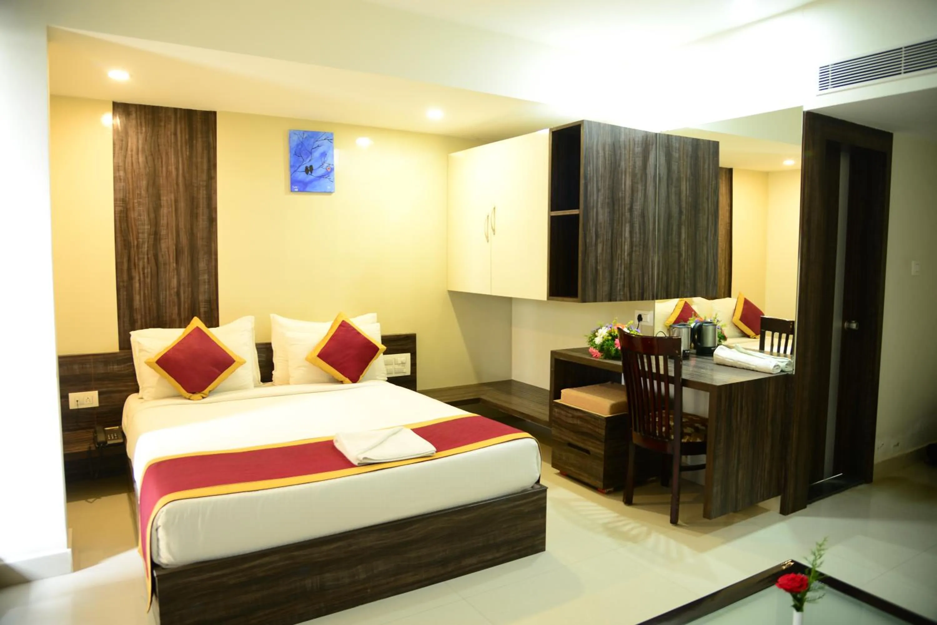 Bed in Miles Inn Hotel