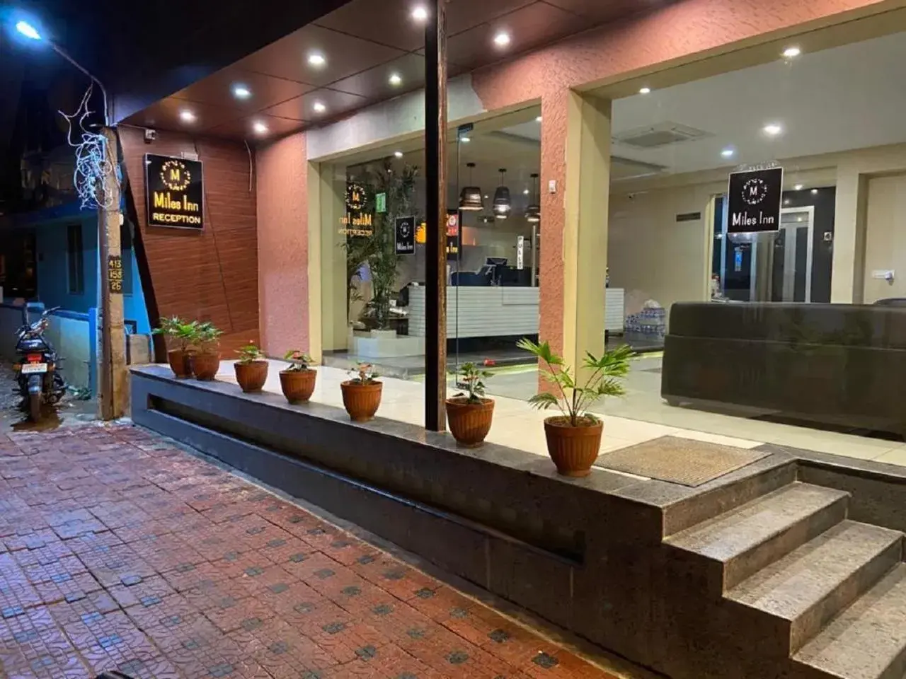 Property building in Miles Inn Hotel Property building in Miles Inn Hotel