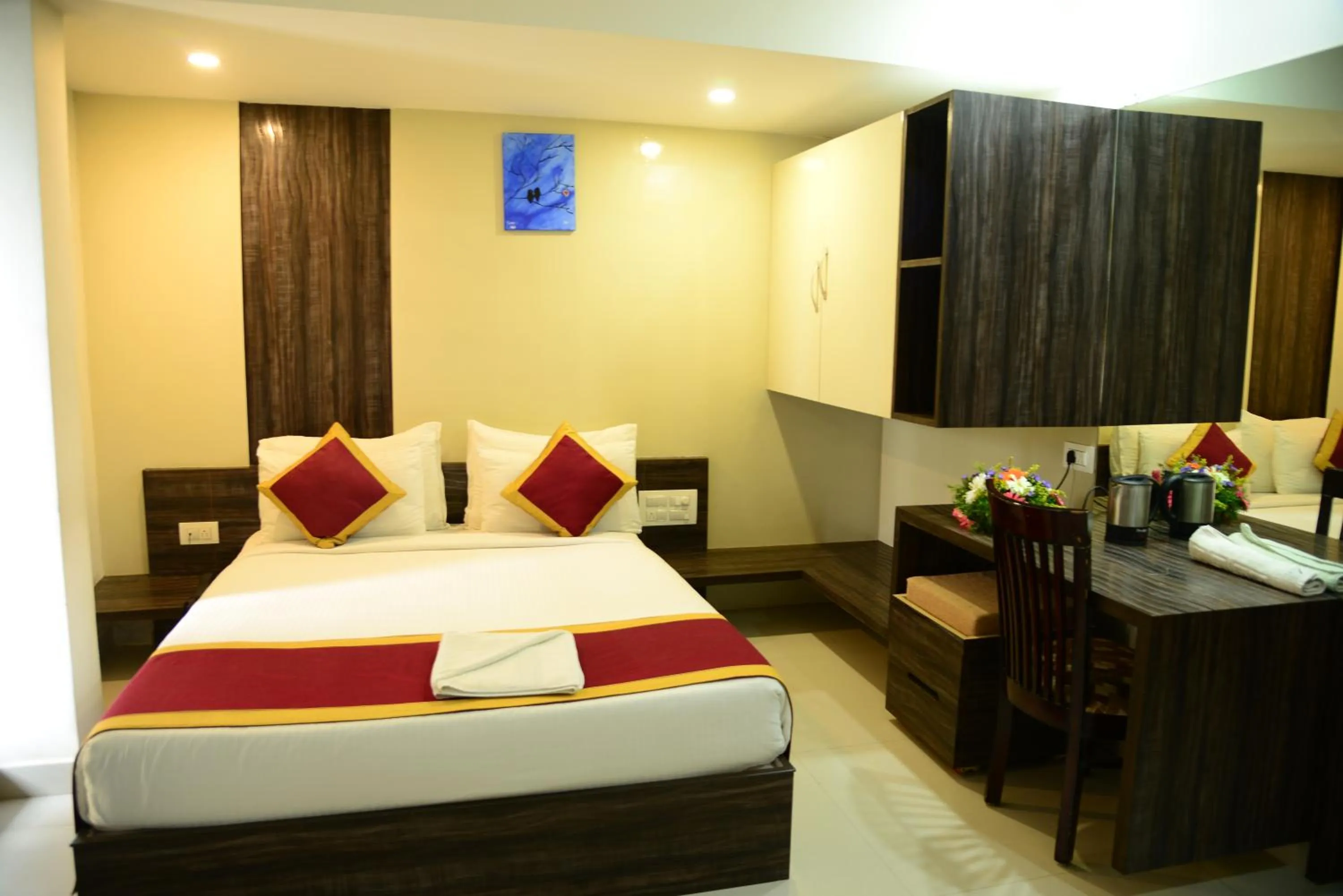 Bed in Miles Inn Hotel