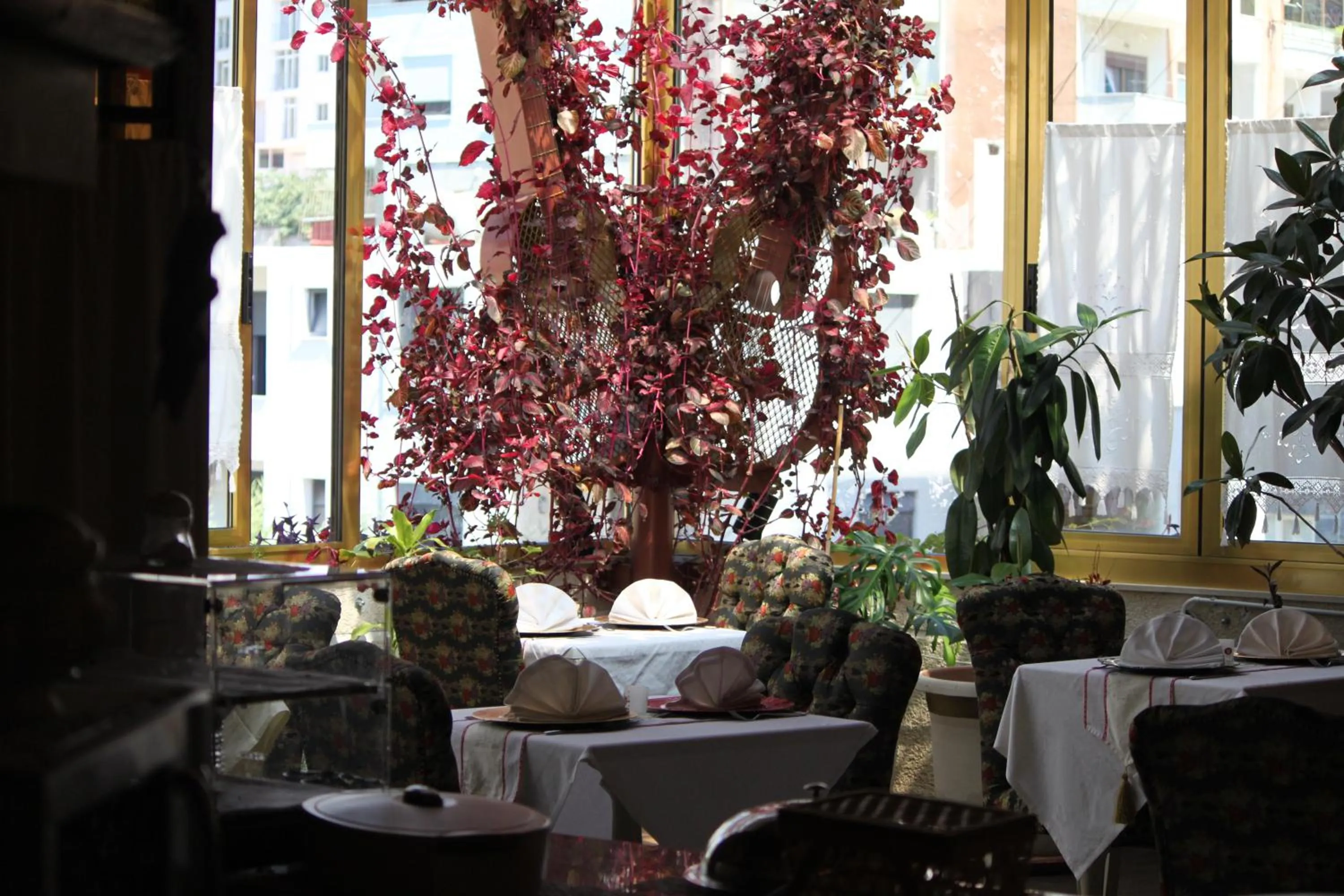 2 KITARRAT Boutique Hotel & SPA