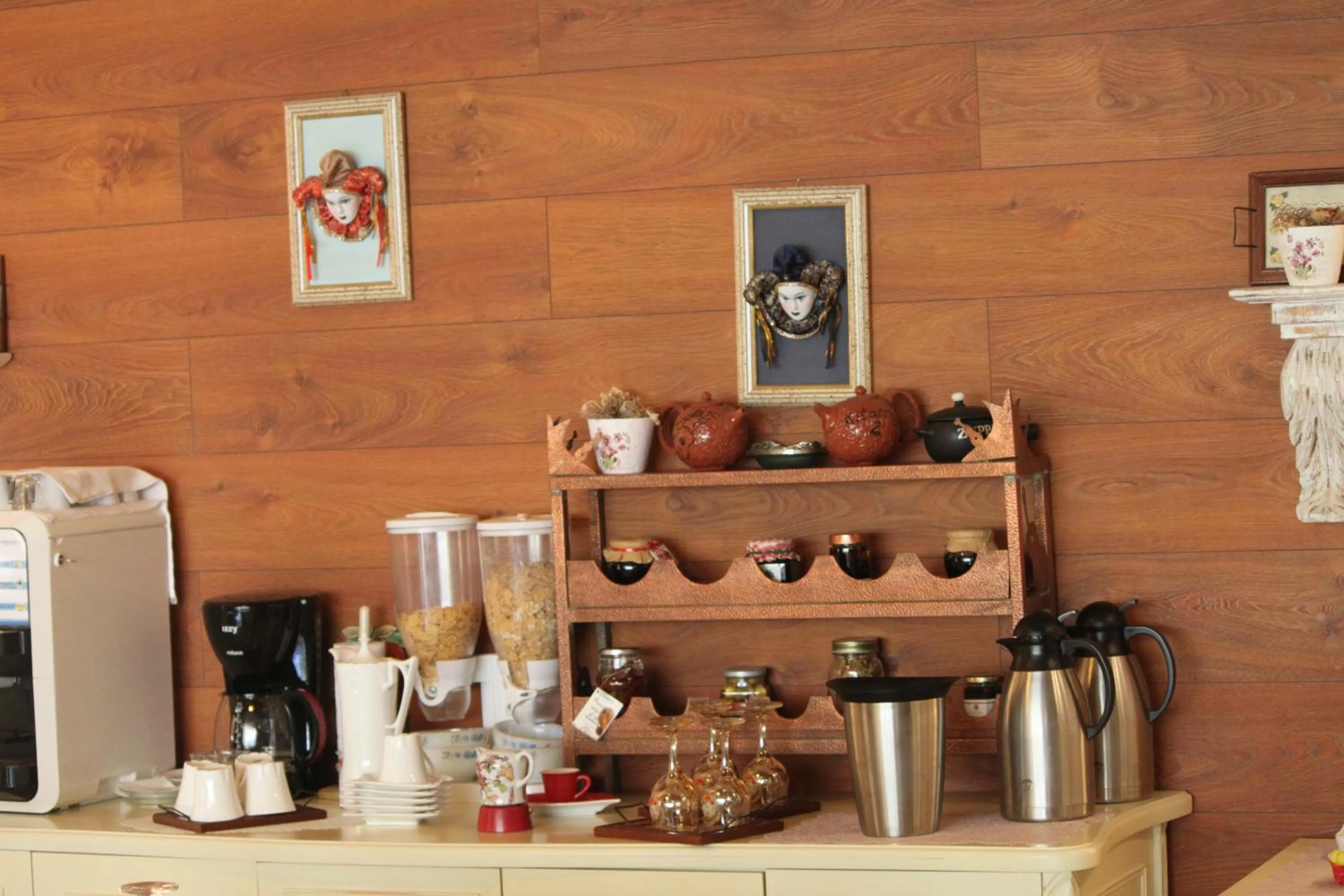 2 KITARRAT Boutique Hotel & SPA