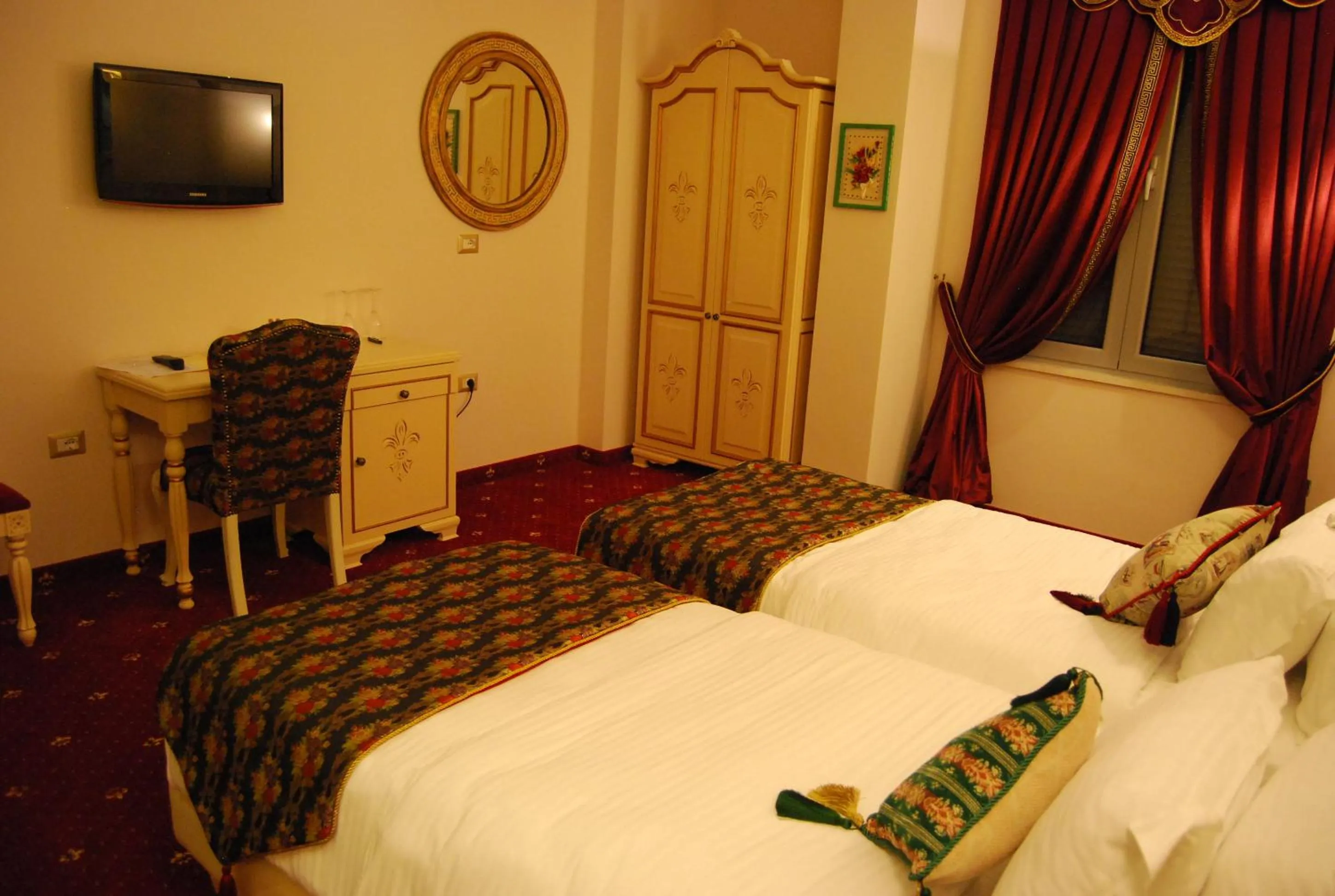 Bed in 2 KITARRAT Boutique Hotel & SPA