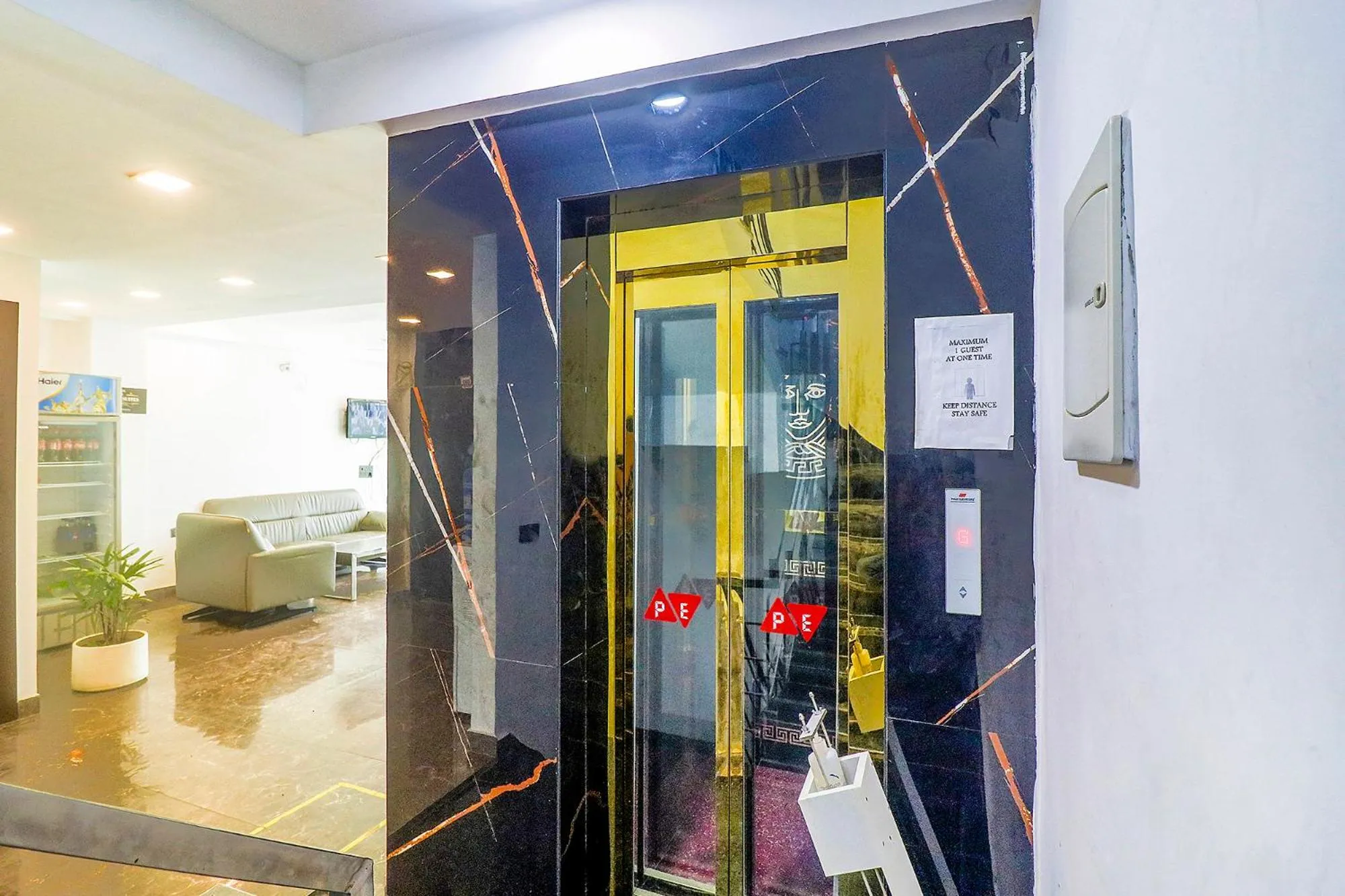 Lobby or reception in FabHotel Kiara The Private Suites