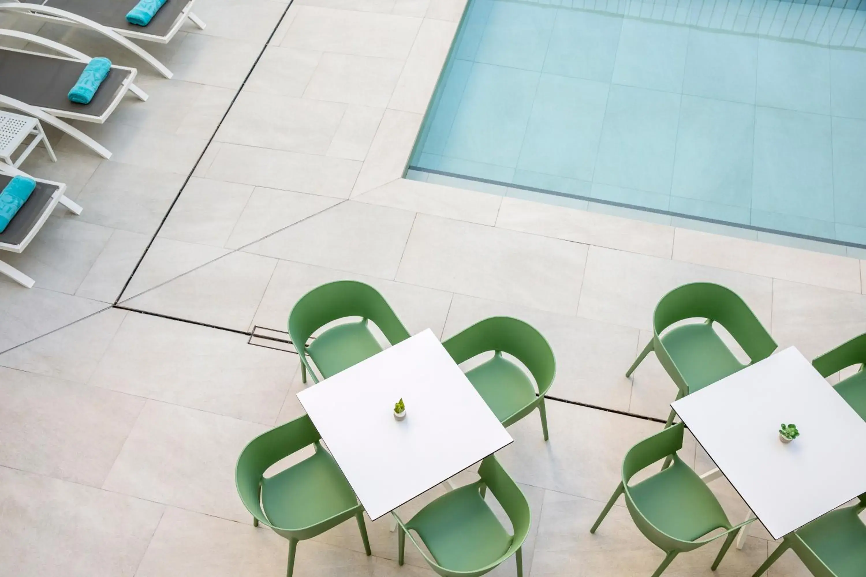 Swimming pool in Aparthotel Marina Drach Swimming pool in Aparthotel Marina Drach