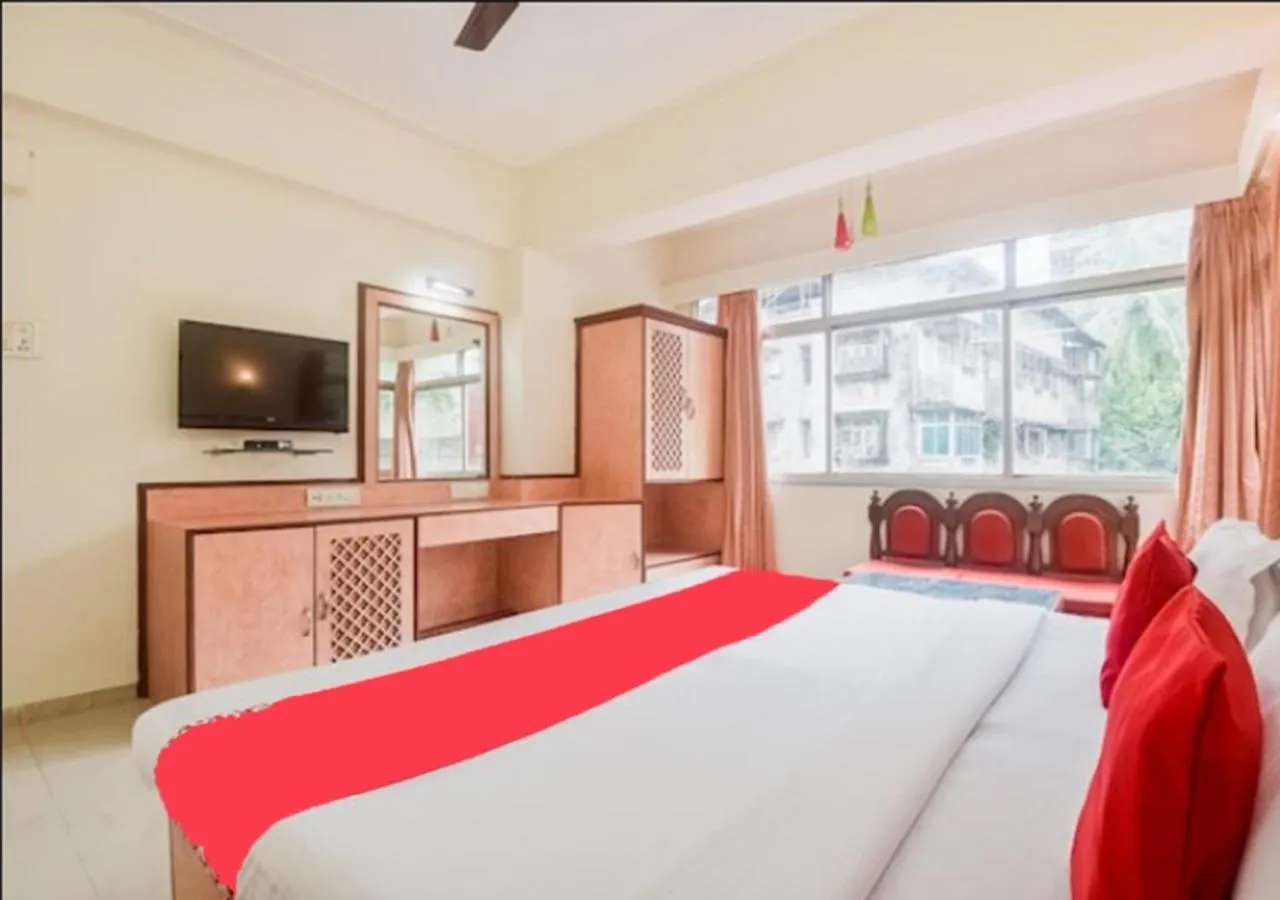 Bed in Hotel Subhash- Andheri