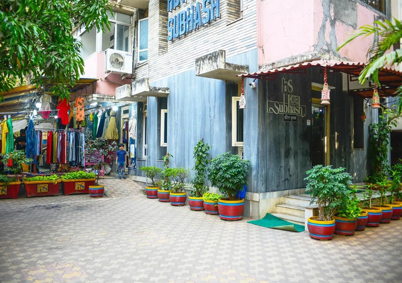 Facade/entrance in Hotel Subhash- Andheri
