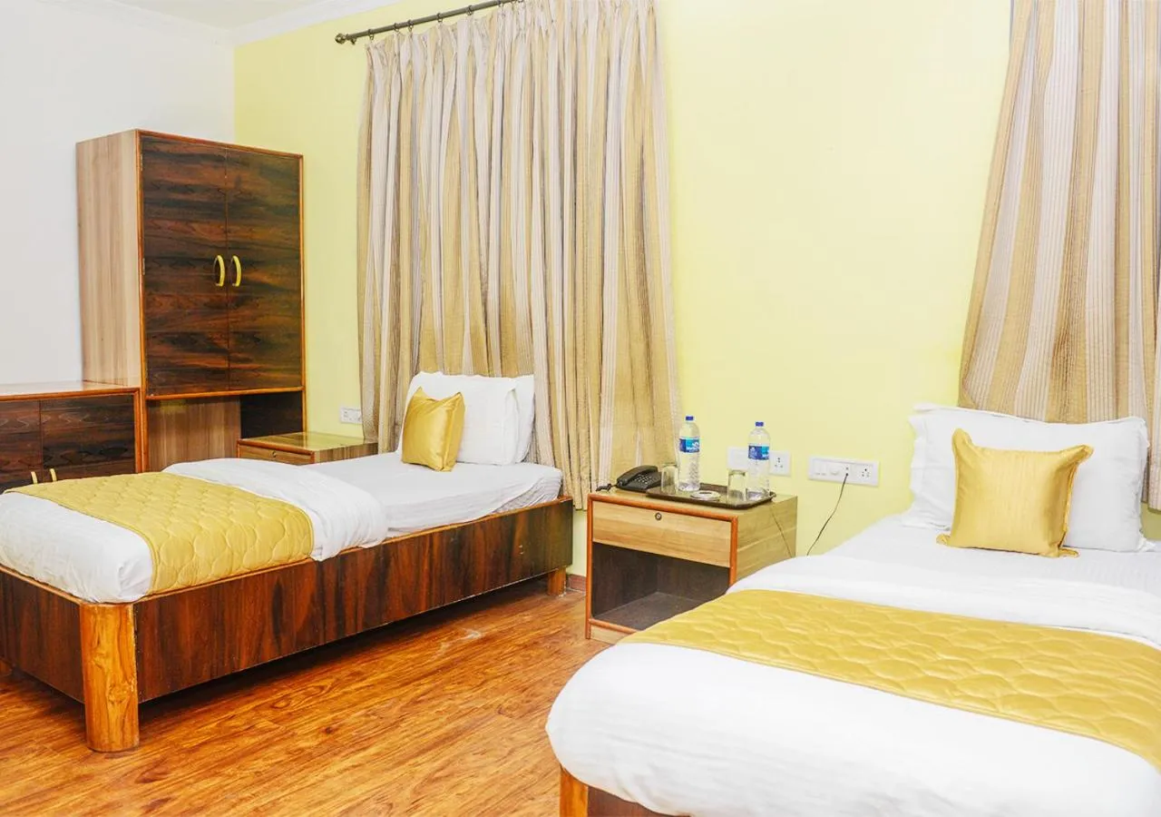 Bed in Hotel Subhash- Andheri
