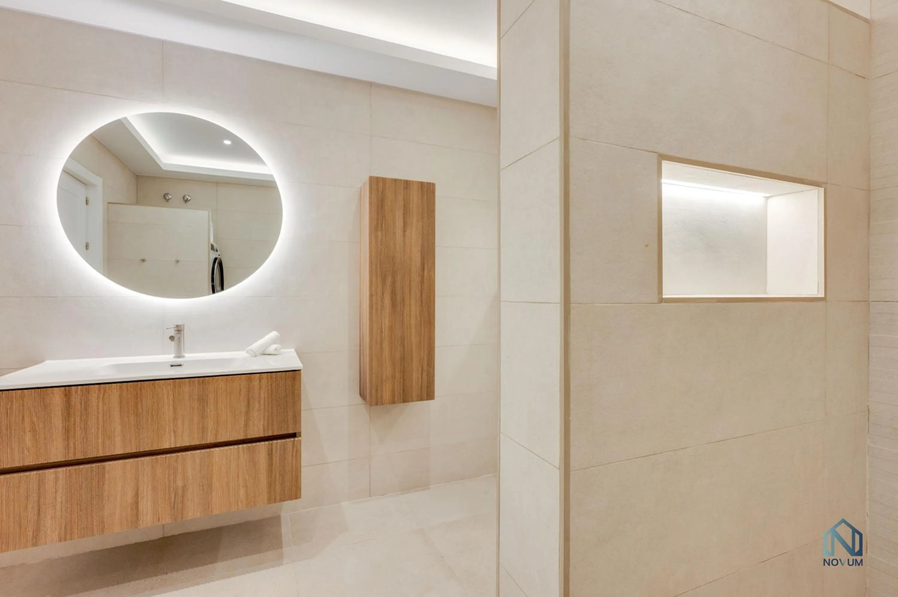 Bathroom in Luxury 3BED in Aldea Blanca, Pool & Puerto Banús