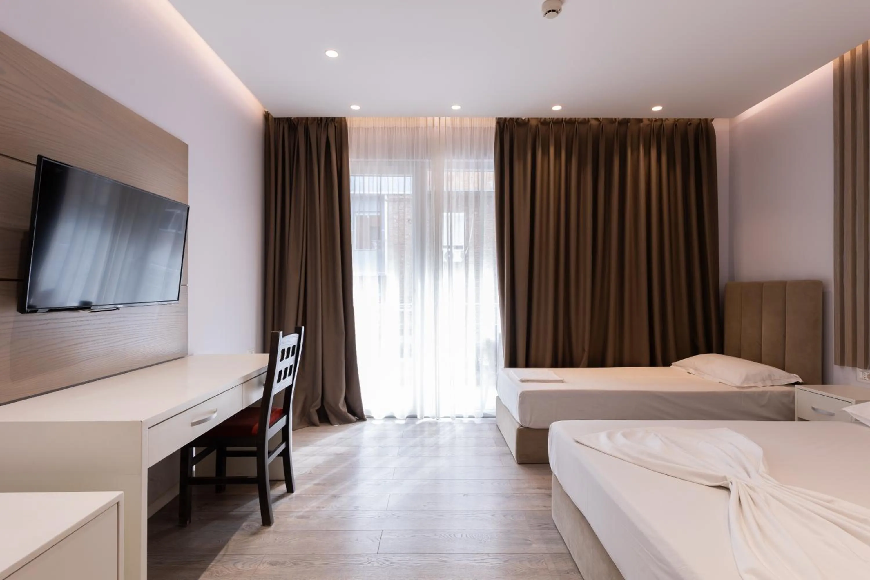 Photo of the whole room in Broadway Boutique Hotel