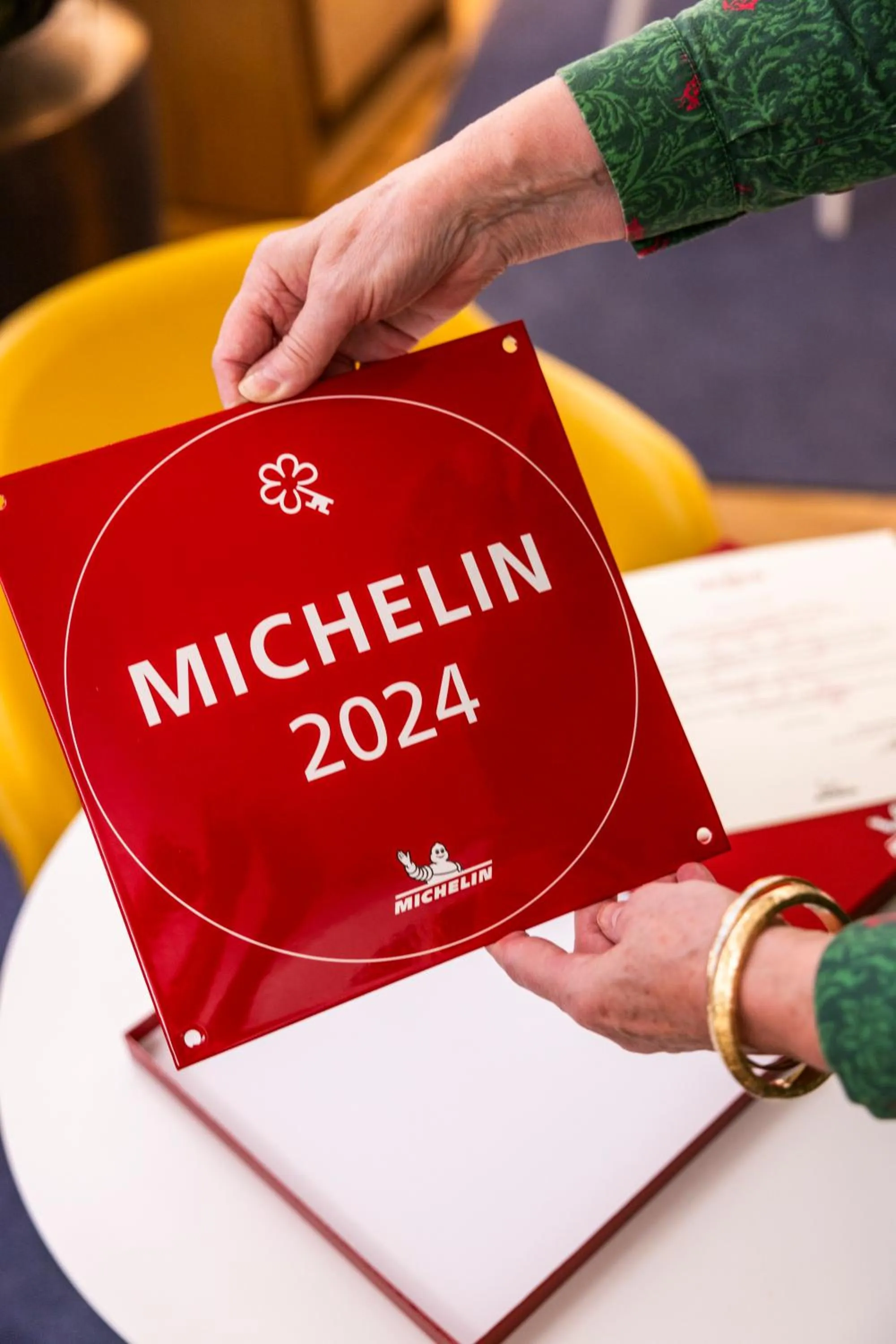 Logo/Certificate/Sign in Small Luxury Hotel Goldgasse