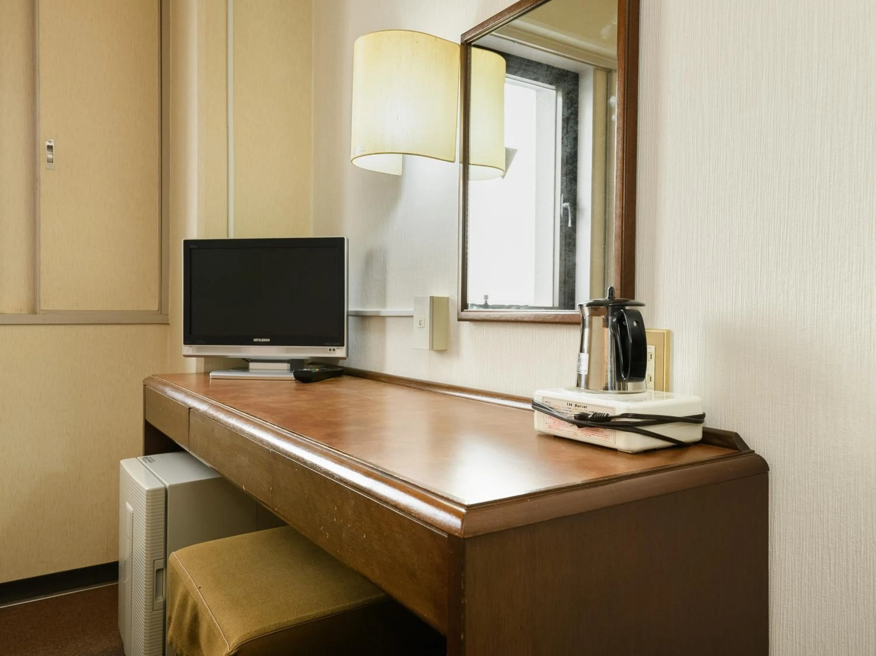 Photo of the whole room in Tabist Kameyama Daiichi Hotel