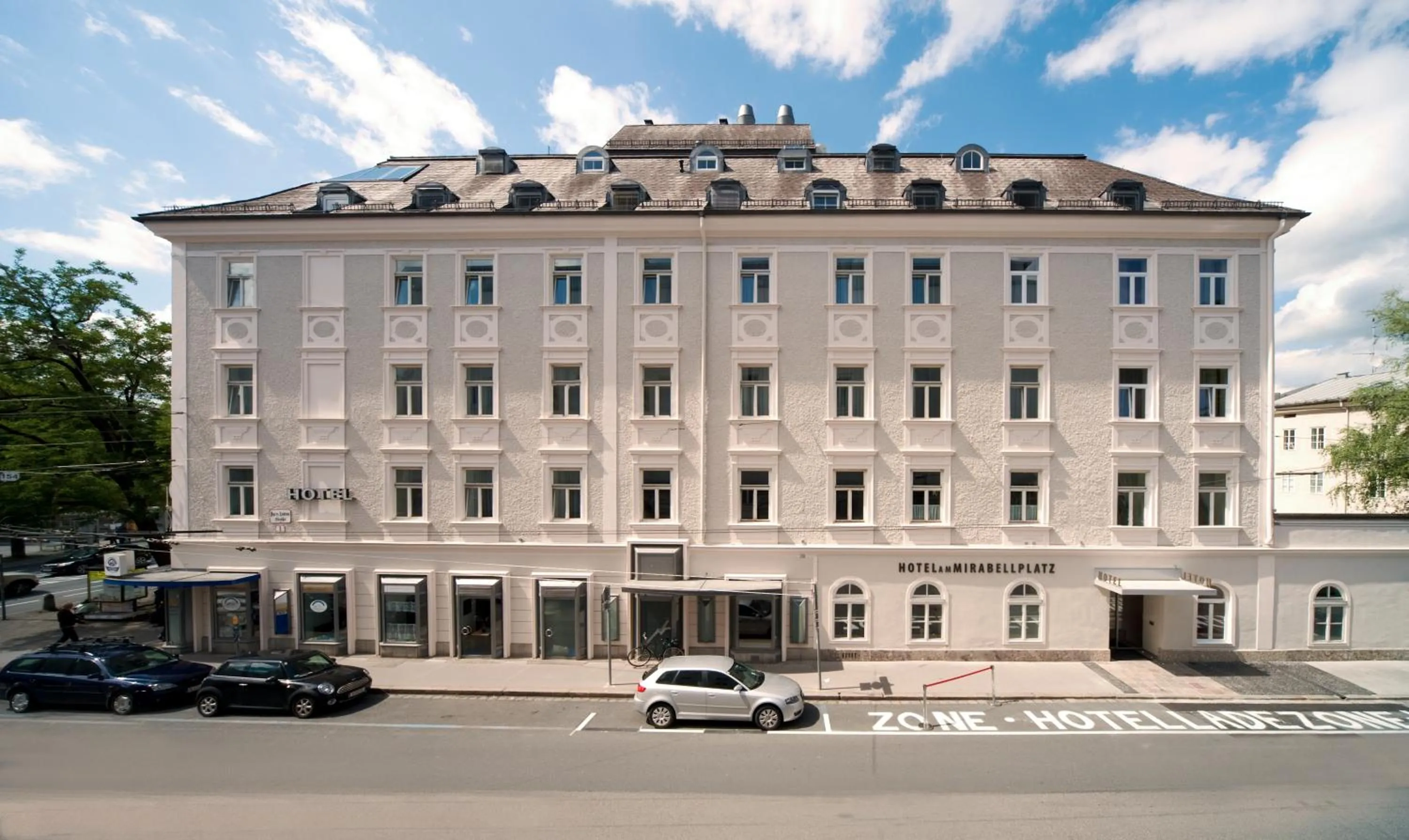 Property building in Hotel am Mirabellplatz